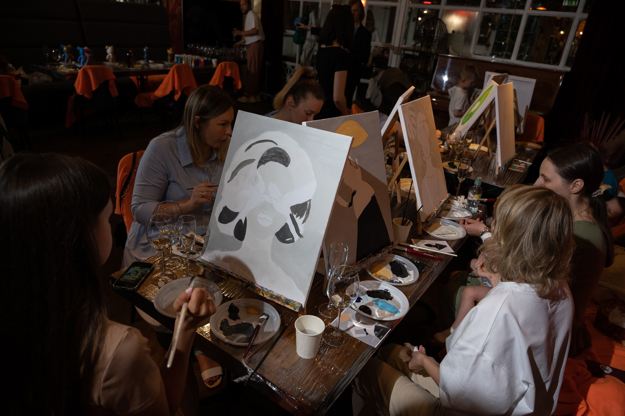 Творчество в ресторане Большая кухня. Свадебный и семейный фотограф из Санкт-Петербурга Климов Анатолий