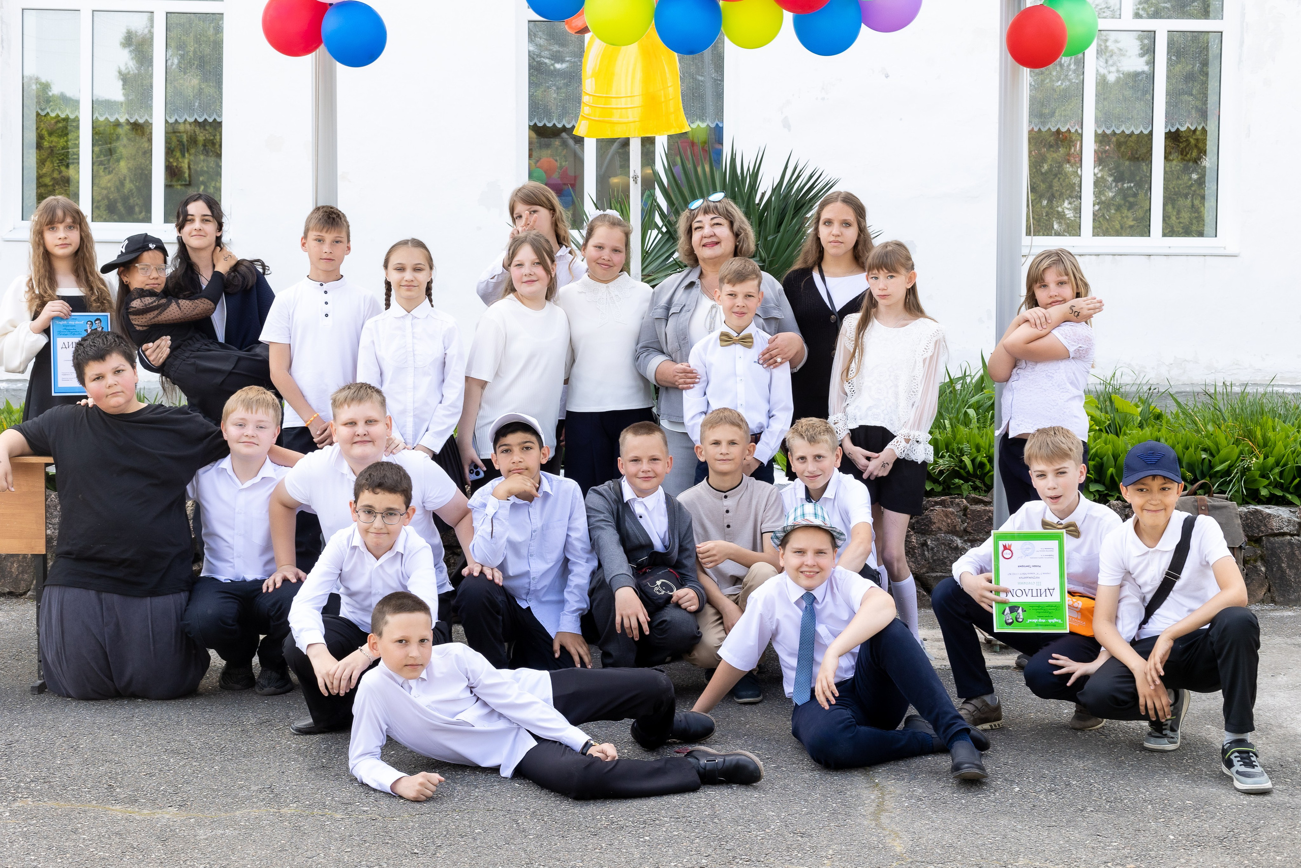 Последний звонок. Выпускные альбомы Майкоп, Краснодар Елена Золотарева