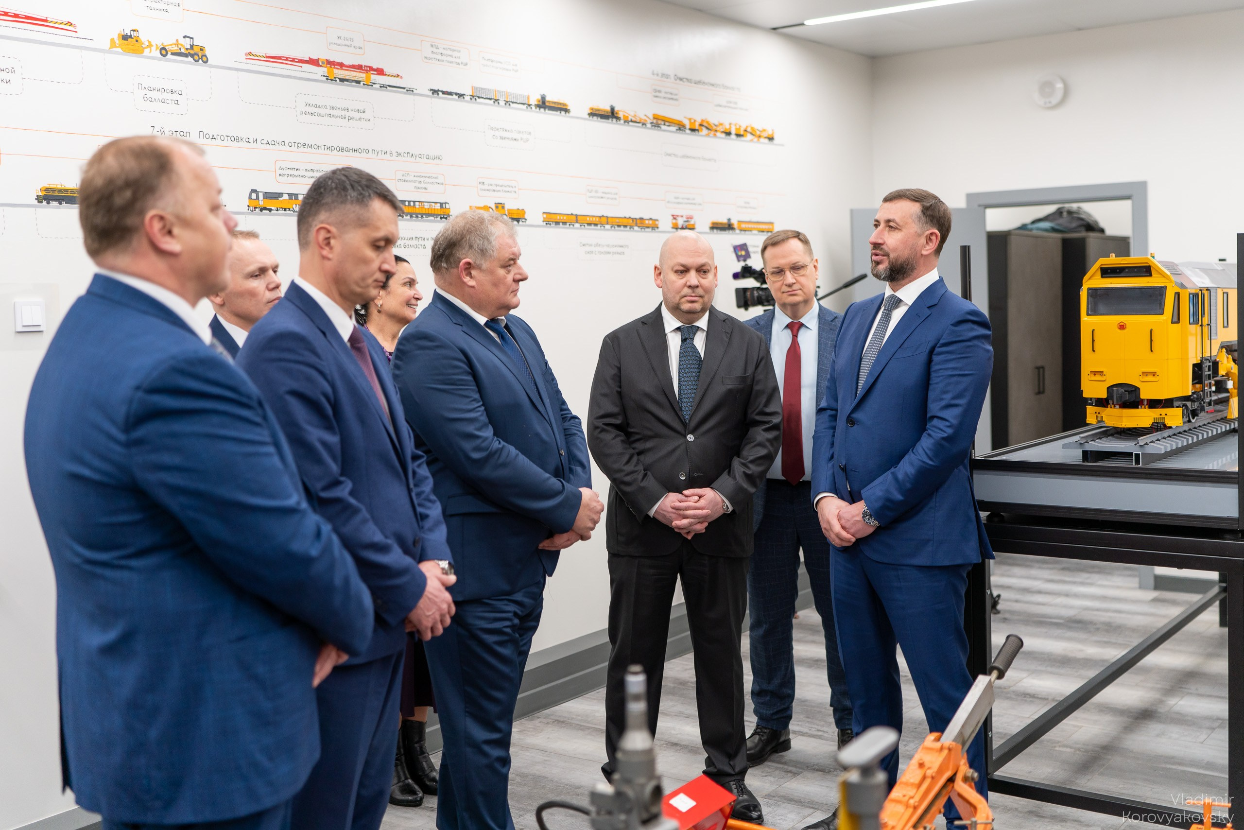 Открытие лабораторий. Фотограф Владимир Коровяковский