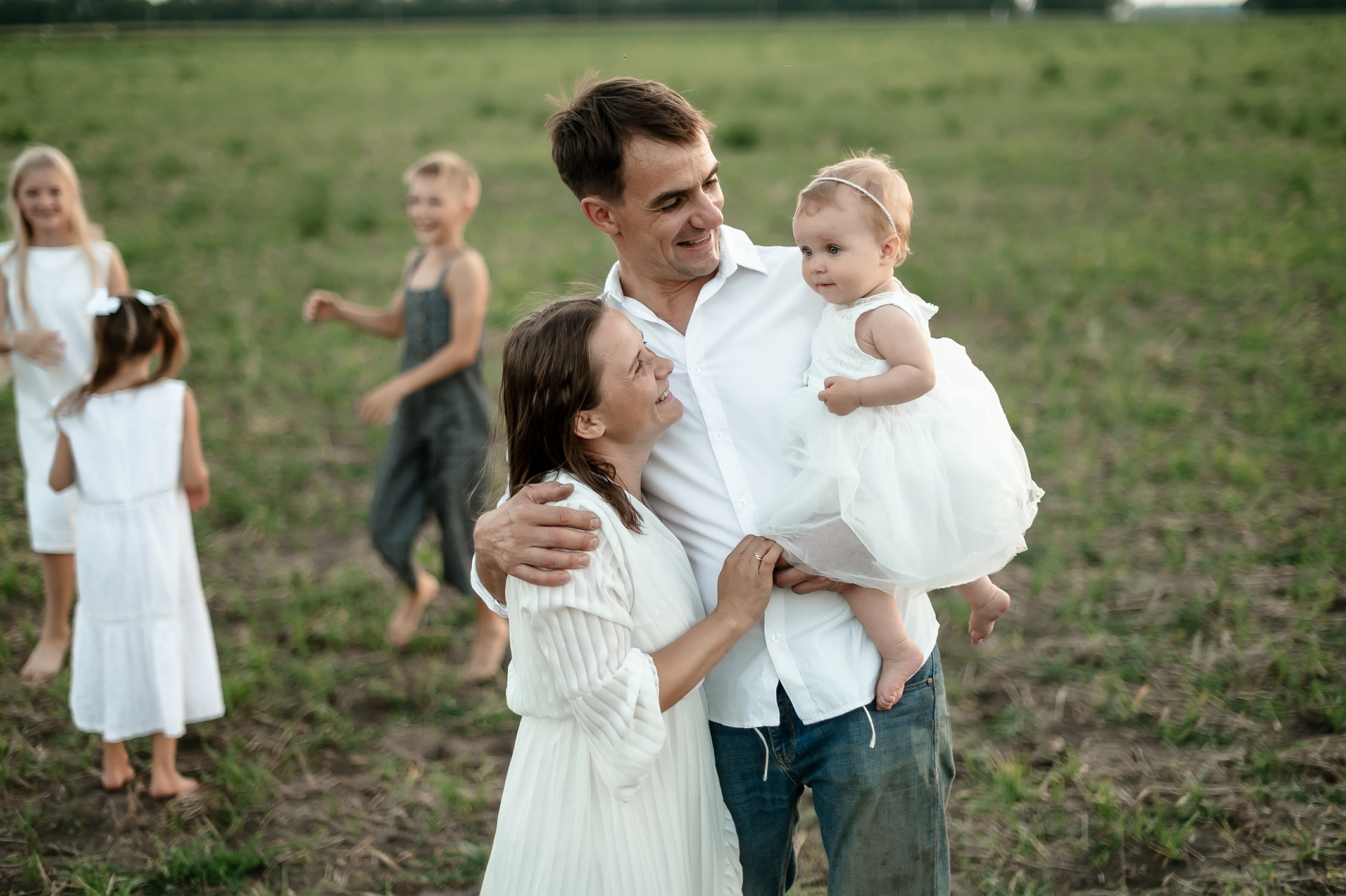 В поле. Семейная. Фотограф Котова Валентина