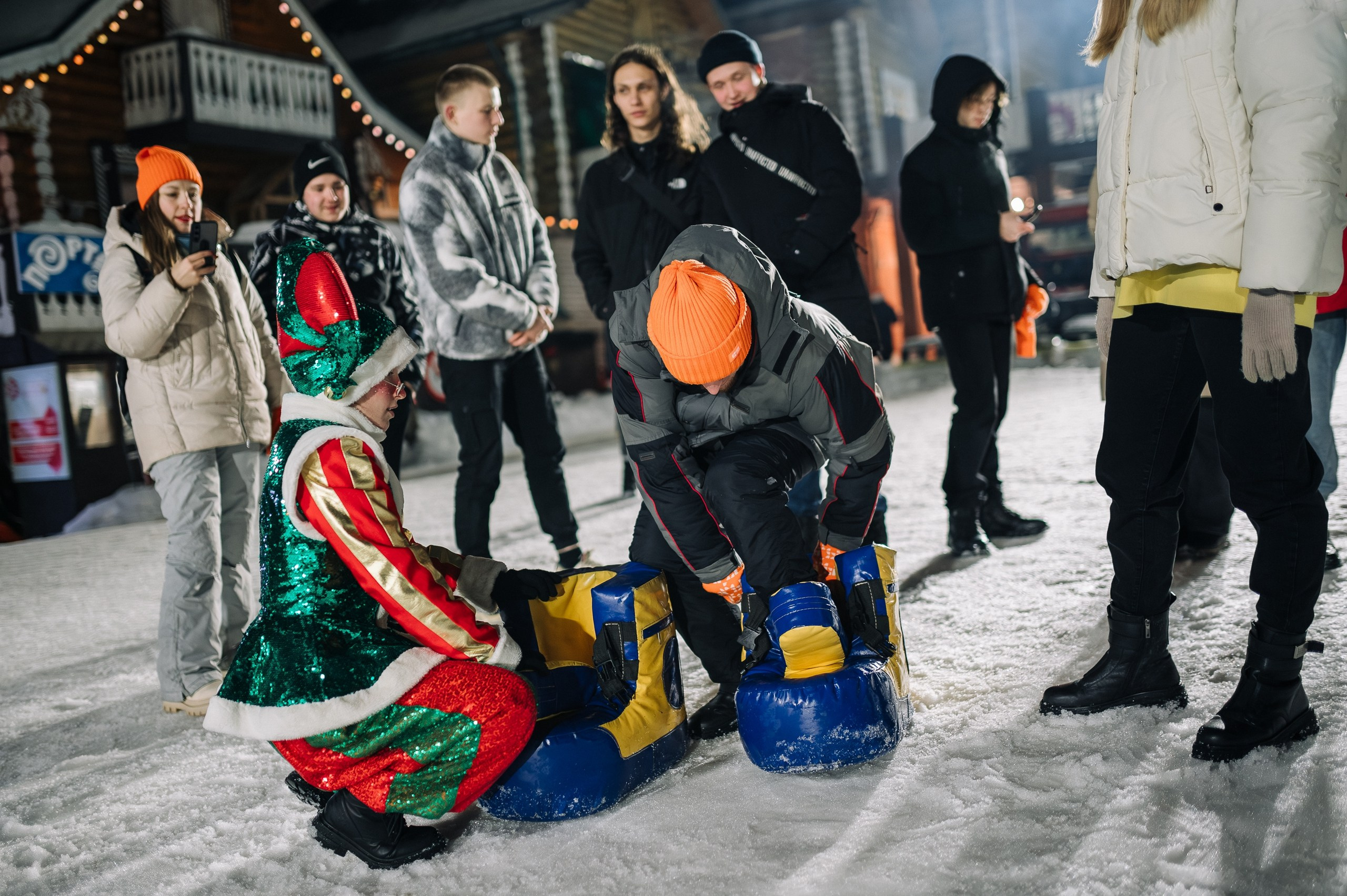 Награждение волонтерского корпуса 650-летия города Киров. Репортажный фотограф в Кирове Александр Лутошкин