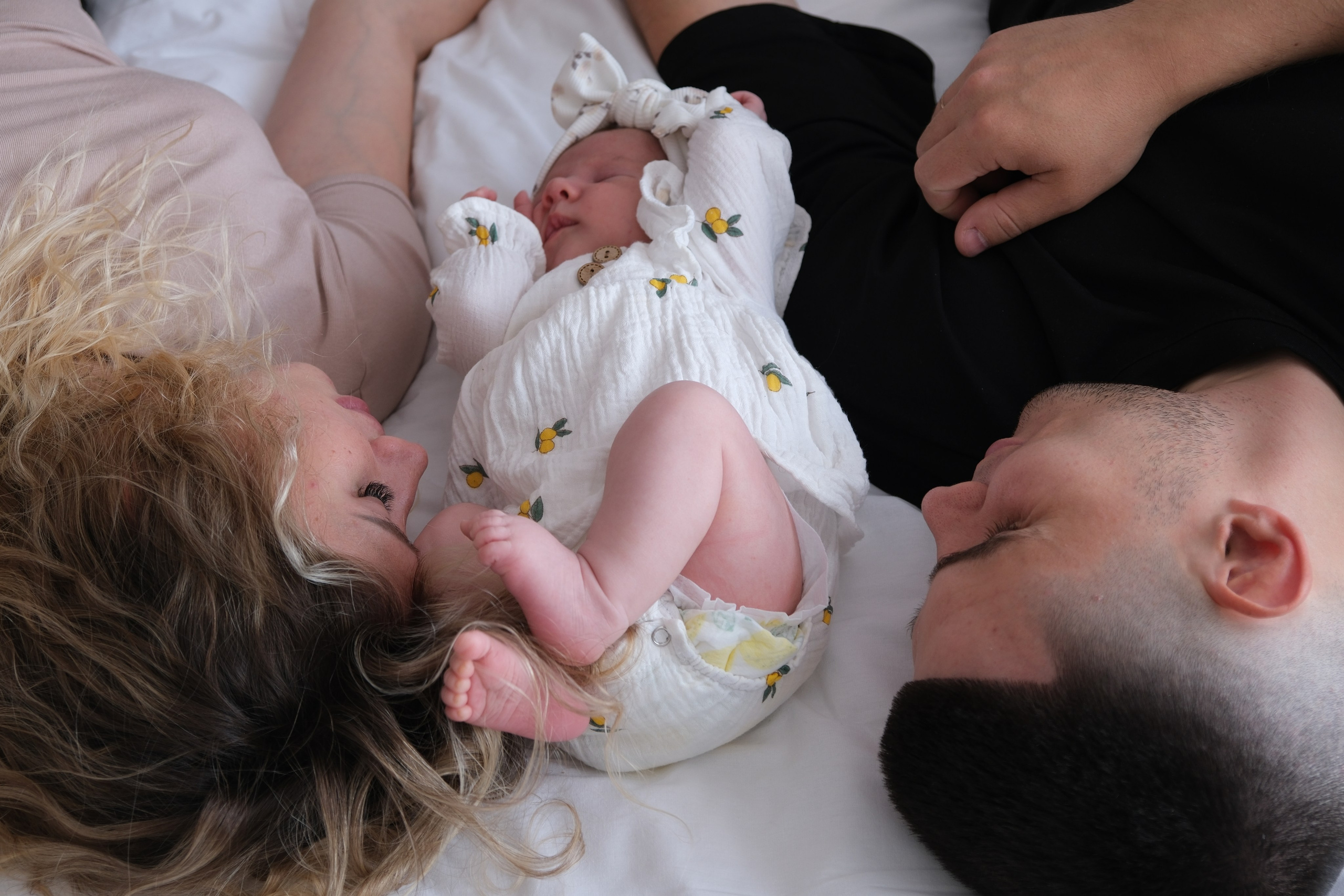 Домашняя с малышом. Фотограф на камеру и мобильная съемка в Казани Лидия