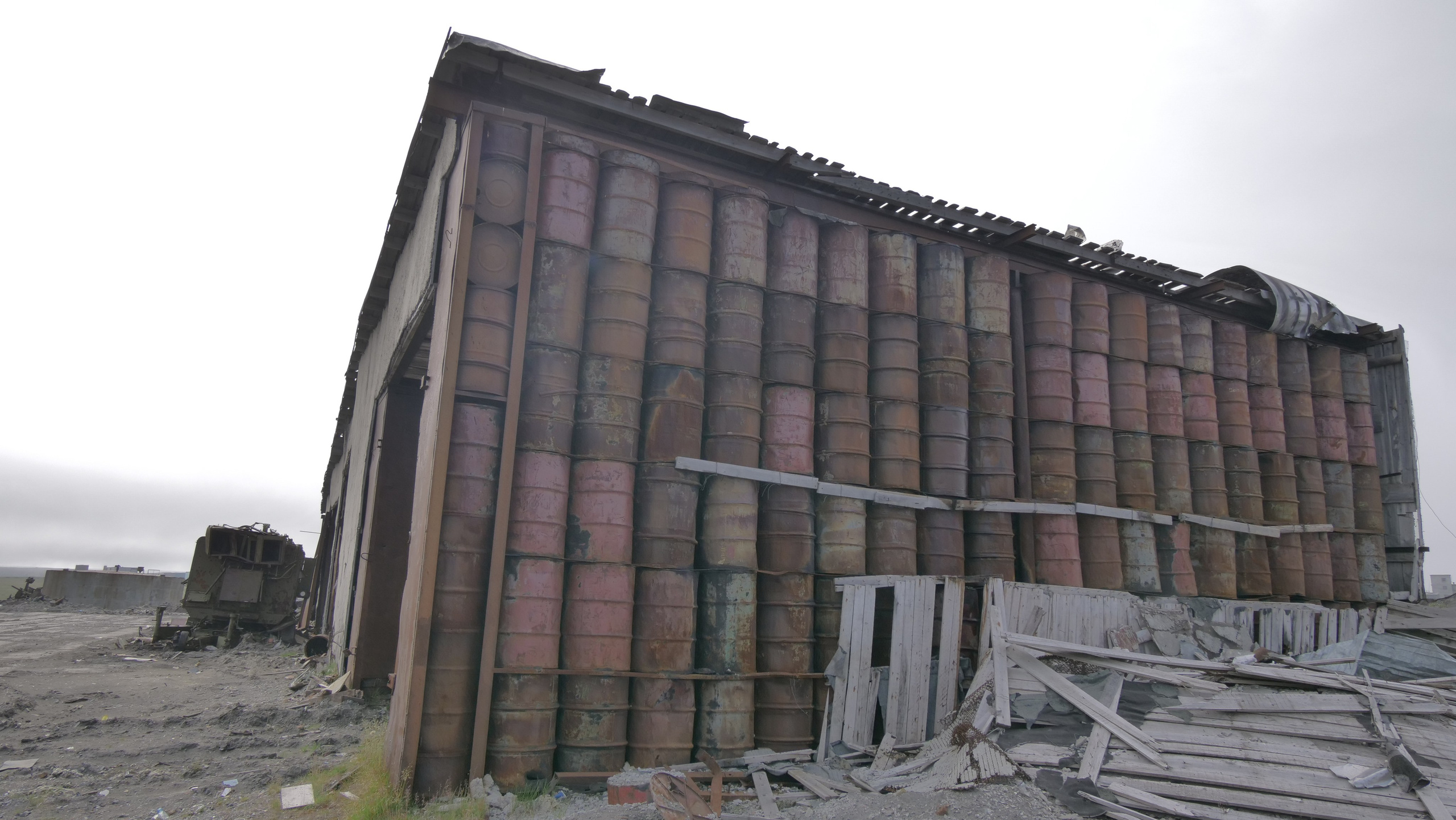 Амдерма — наука (2020 г.). Фотоальбом показывающий увлекательный мир авиации и мир медведей Андрея Иванова