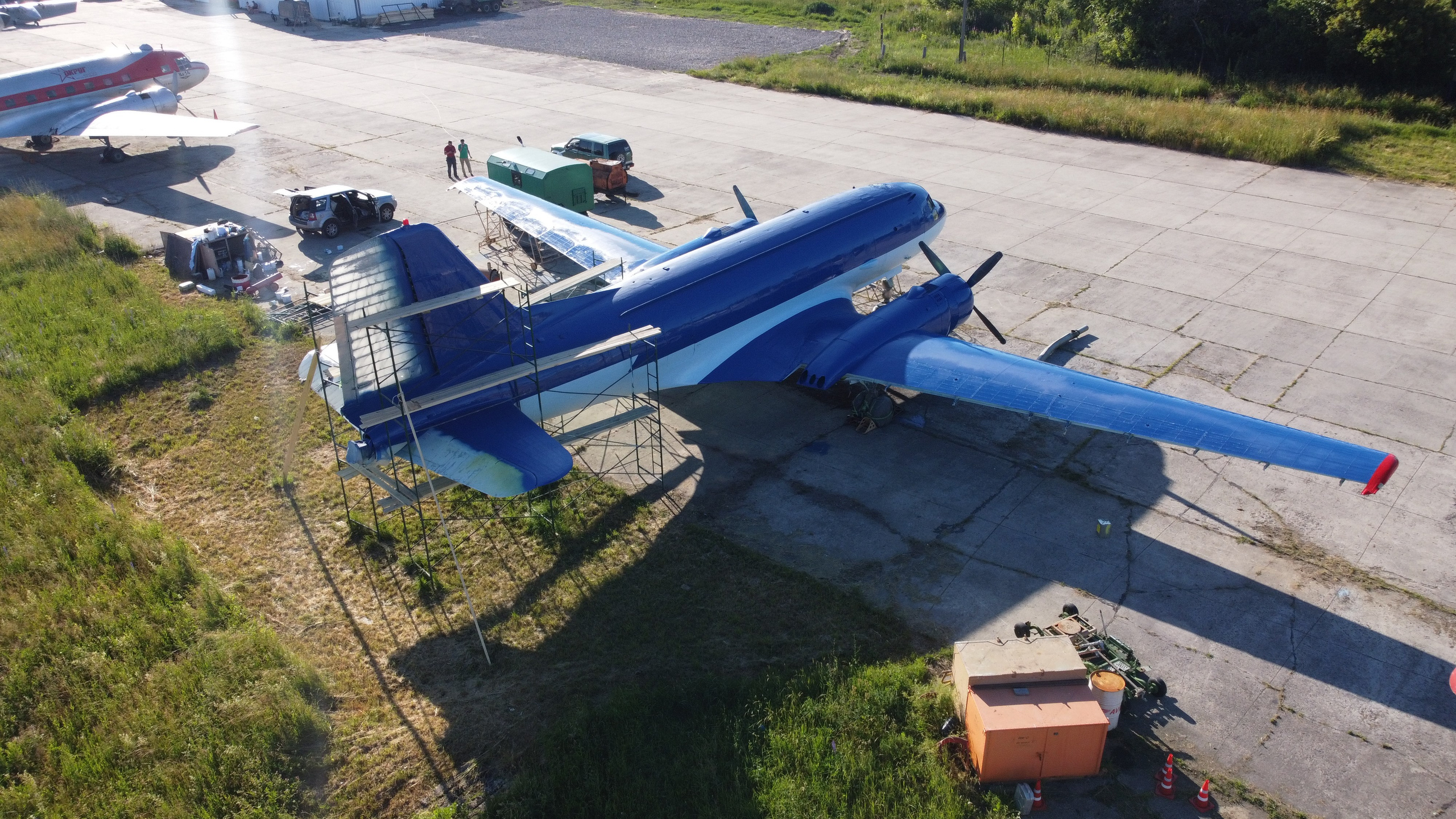 Ил-14Т «Голубая Мечта» — покраска (2022г). Фотоальбом показывающий увлекательный мир авиации и мир медведей Андрея Иванова