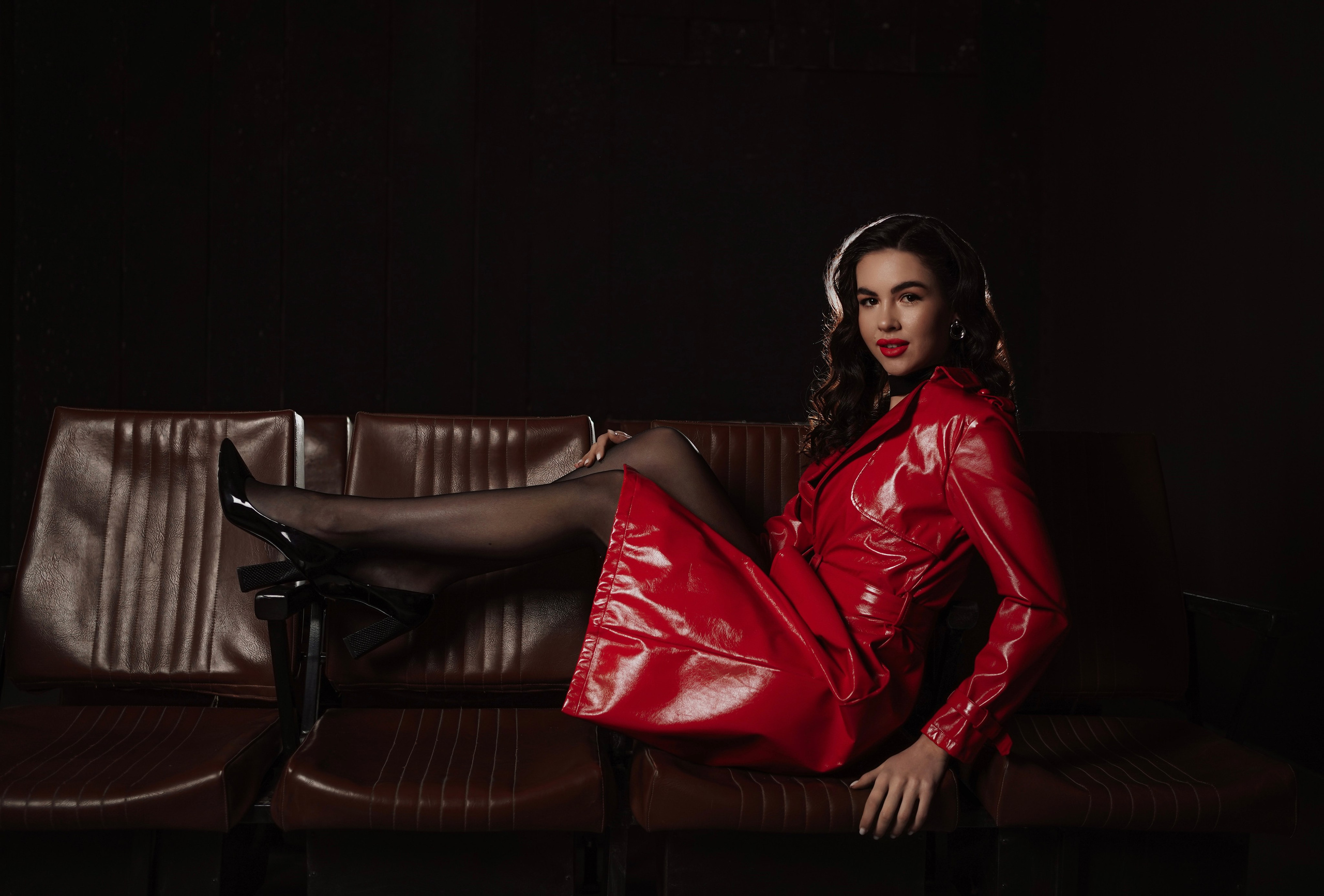 Женский фотограф Ростов-на-Дону, Новочеркасск, Аксай. Фотосессия в фотостудии. Кинотеатр с Валерией. Свадебный фотограф в Ростове-на-Дону. Таинство Крещения и Венчания, семейные фотосессии. Алёна Чёботова