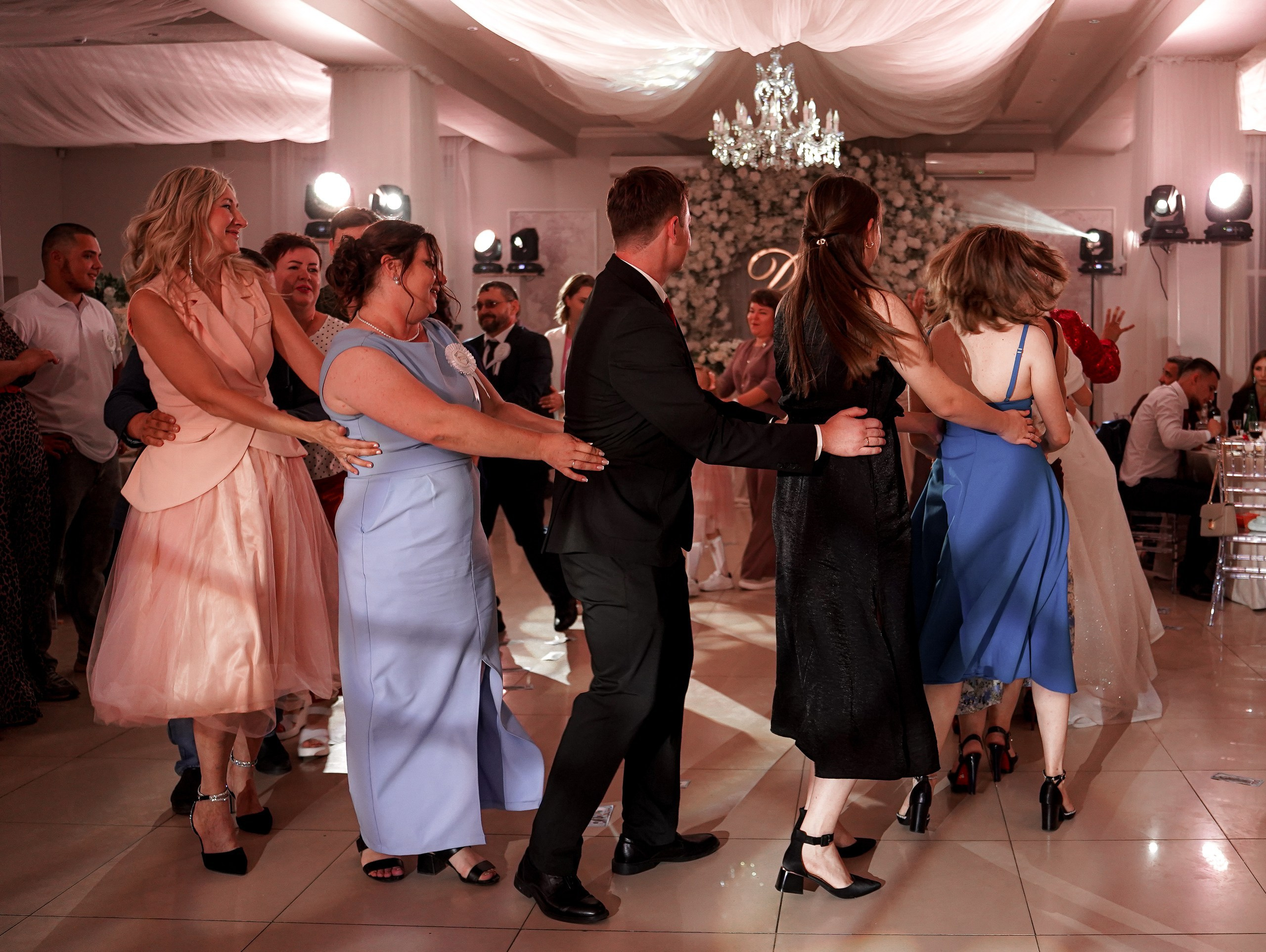 Свадьба «Полный день. Premium». Даниил и Алёна. Фотосессия в Ростове-на-Дону. Свадебный фотограф в Ростове-на-Дону. Таинство Крещения и Венчания, семейные фотосессии. Алёна Чёботова