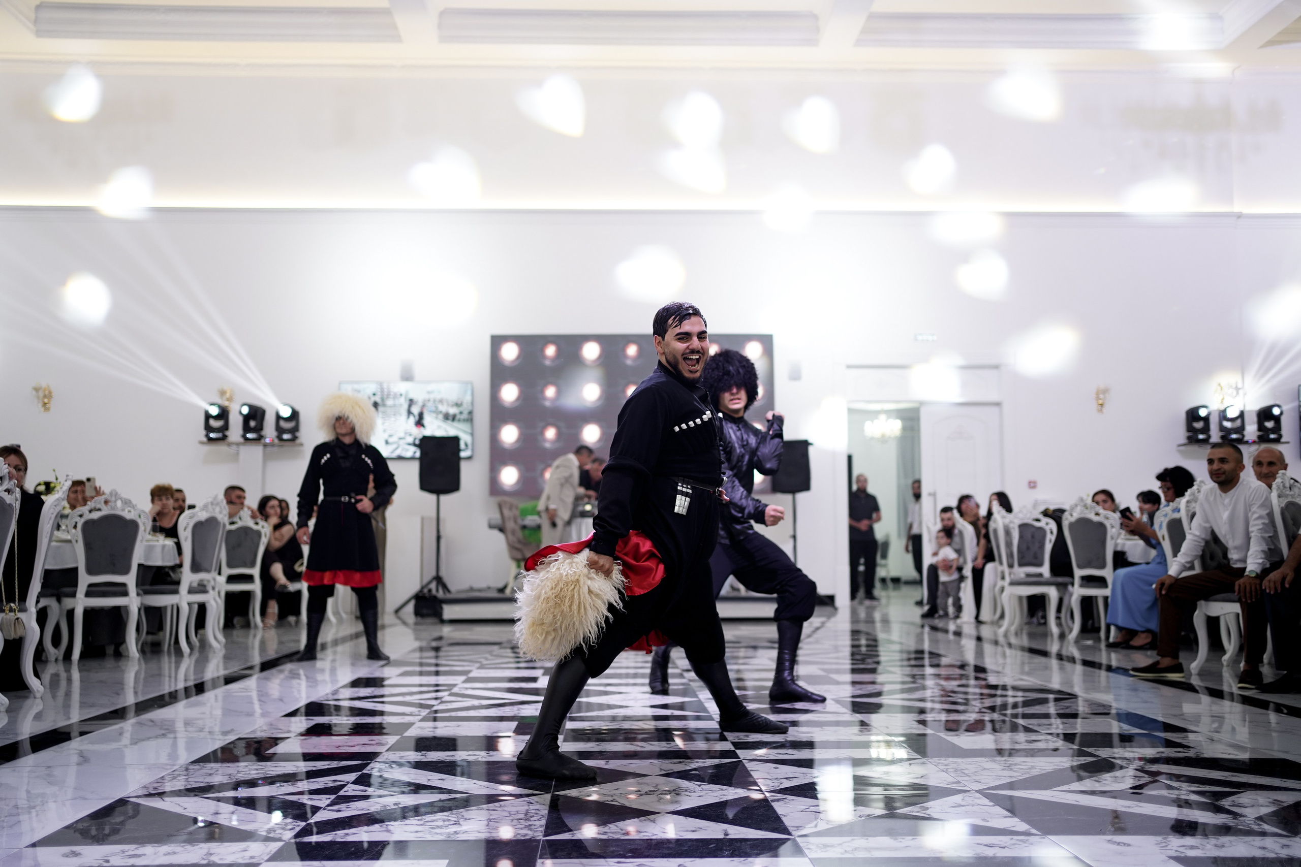 Армянский банкет. Свадебный фотограф в Ростове-на-Дону. Таинство Крещения и Венчания, семейные фотосессии. Алёна Чёботова