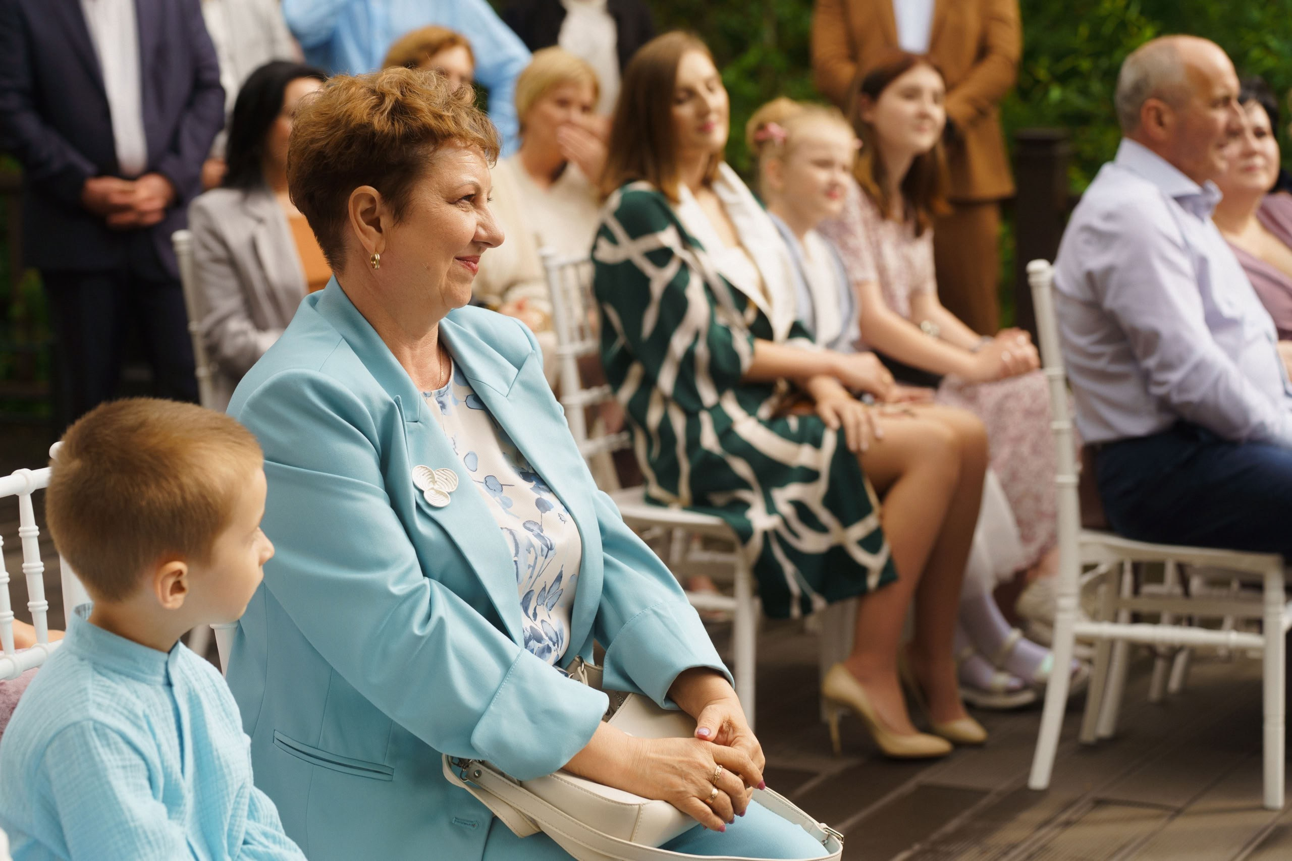 Гости на свадебной церемонии в Петербурге — спокойные реакции в момент клятв