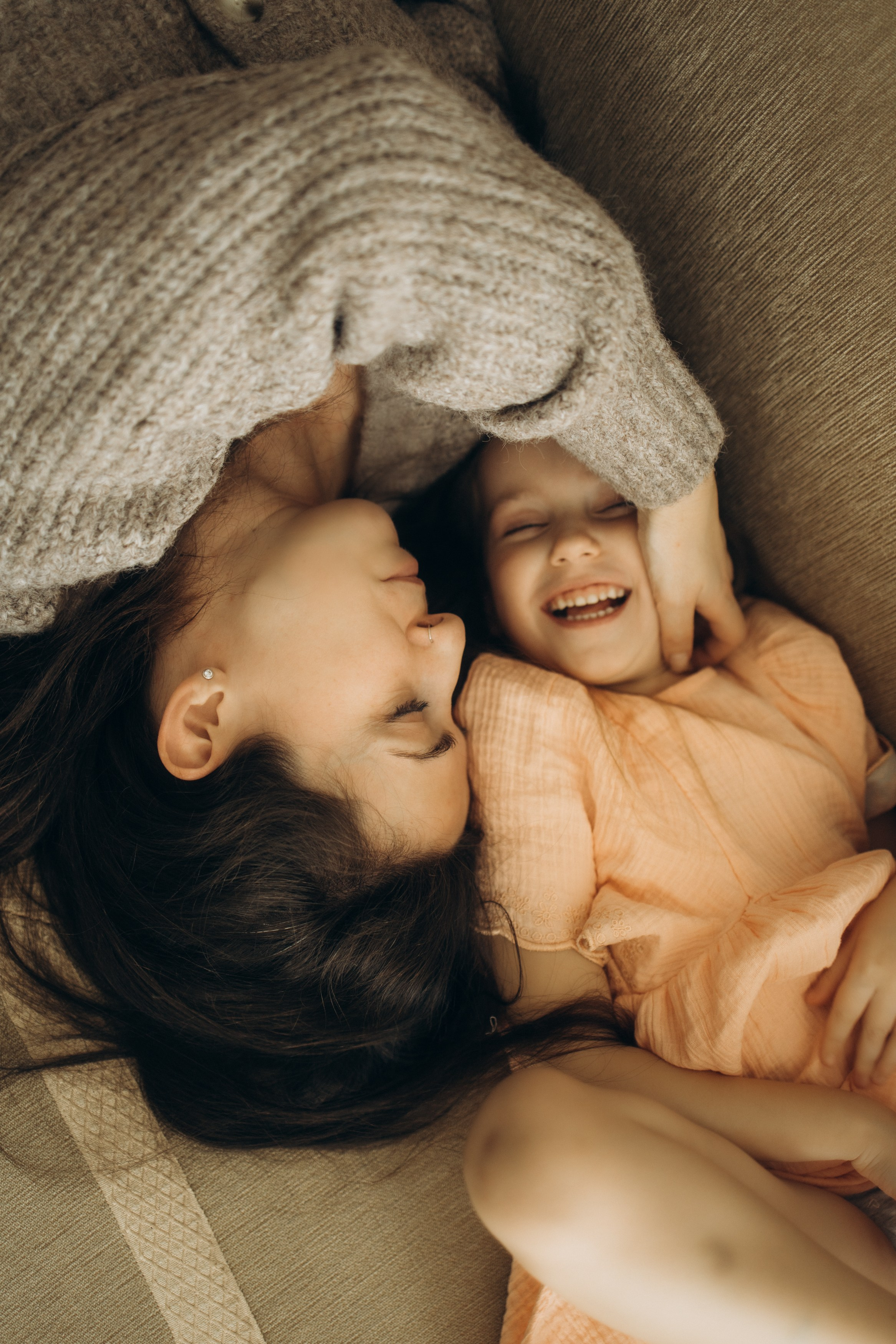 фотосессия новорожденного, фотосессия новорожденных, ньюборн, пушкин, павловск, спб, семейная фотосессия, семейная съёмка, мама и дочка, фотосессия в студии