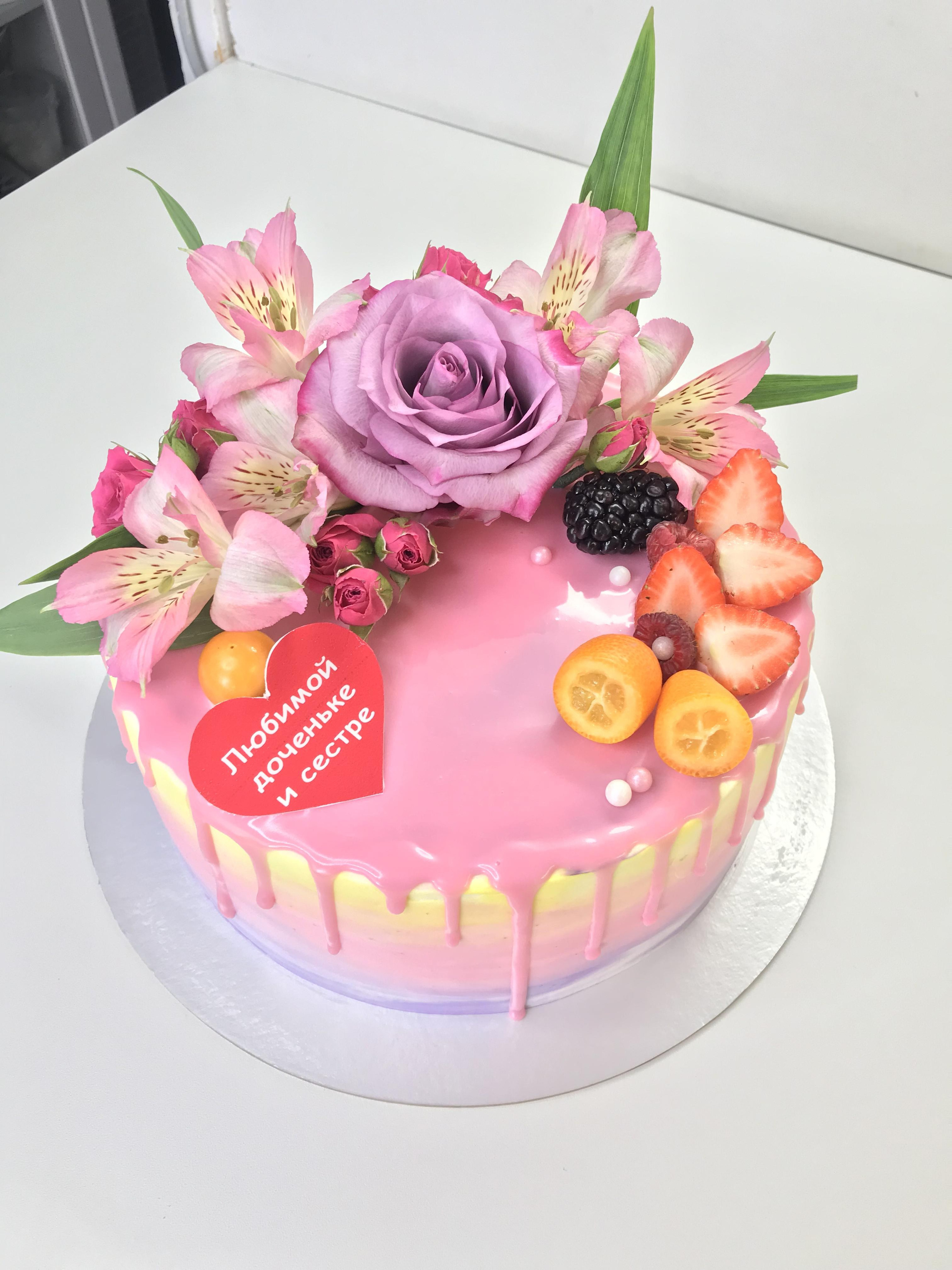 Торты. Katyasugarsugar капкейки, зефир, торты Москва