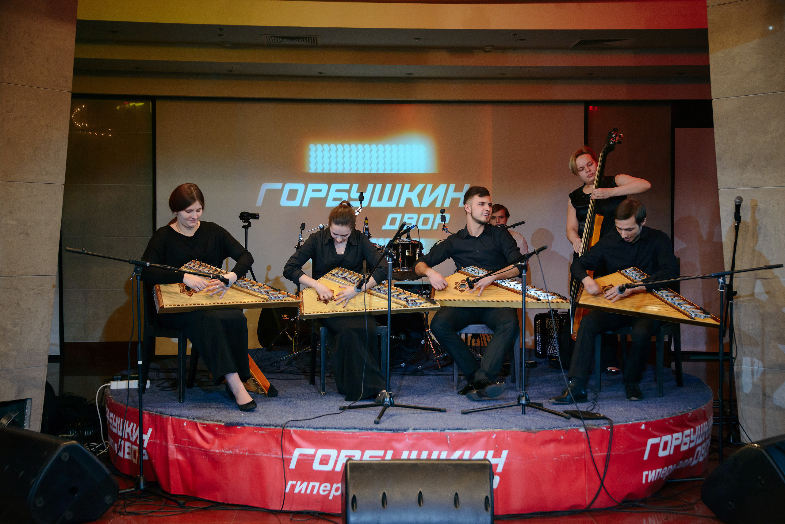 Концерт mirgusley.com. Петр Гуторов. Фотограф Москва