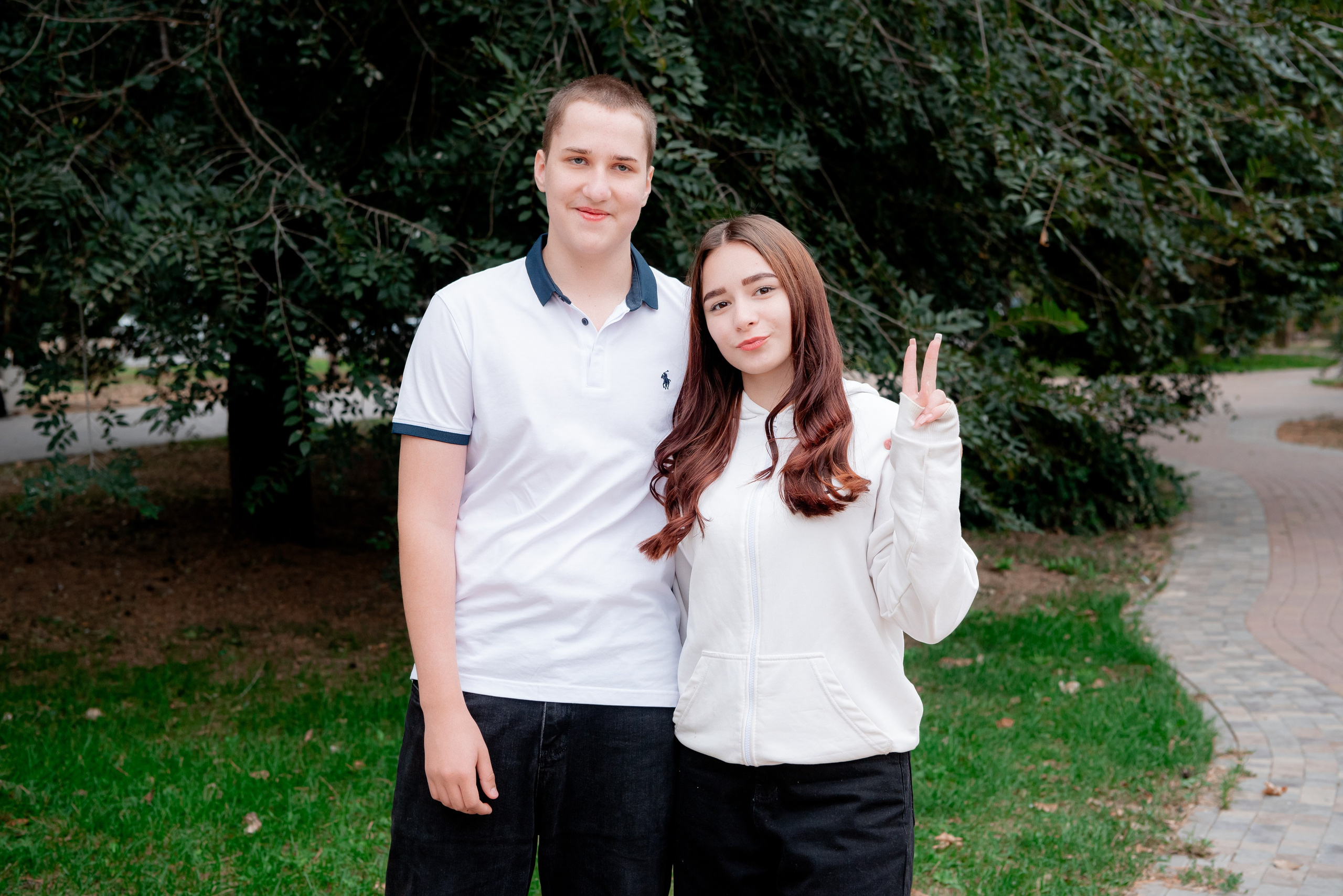 Фотосессия в парке для альбома школьники 9 класс. Фотограф в Волгограде и Волжском Александр Горбань
