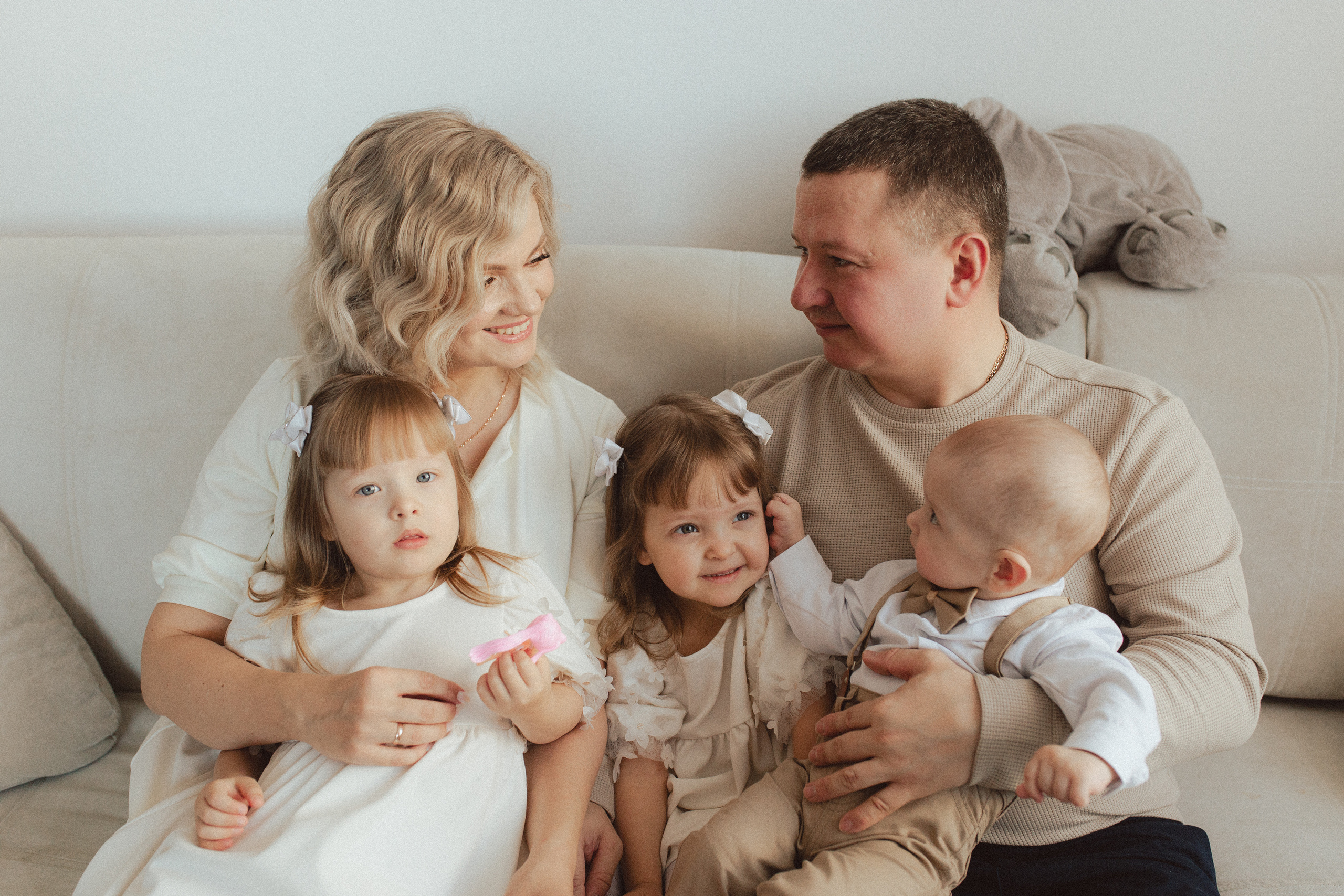 Сережа, Наташа, Лера, Вика и Ярик🤍. Фотограф Ульяна Дивина в Нижнем Новгороде и Нижегородской области