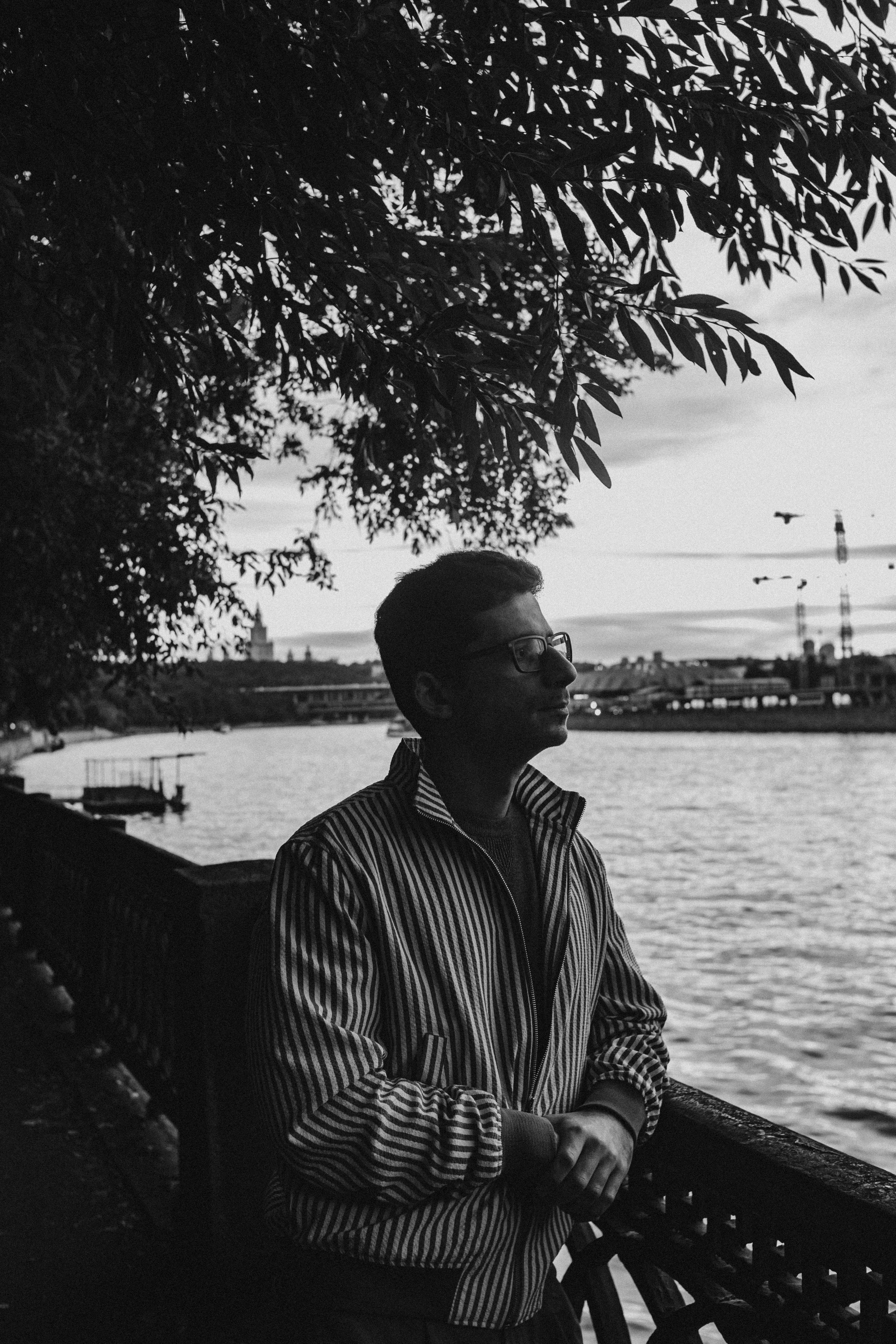 Эмин | Воробьёвы горы. Папка кадров 📁