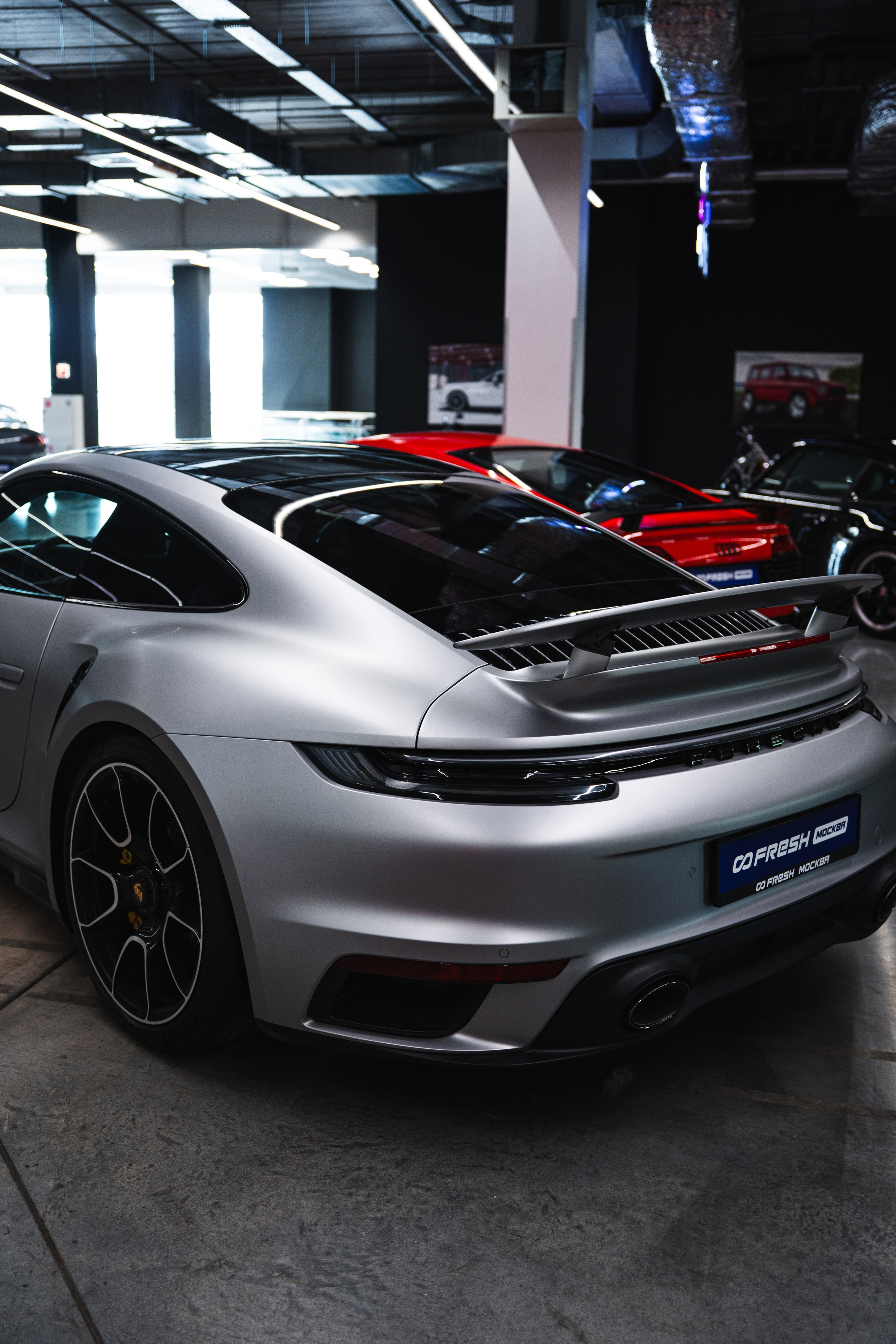 Москва, автосалон Freshauto. 42Studio