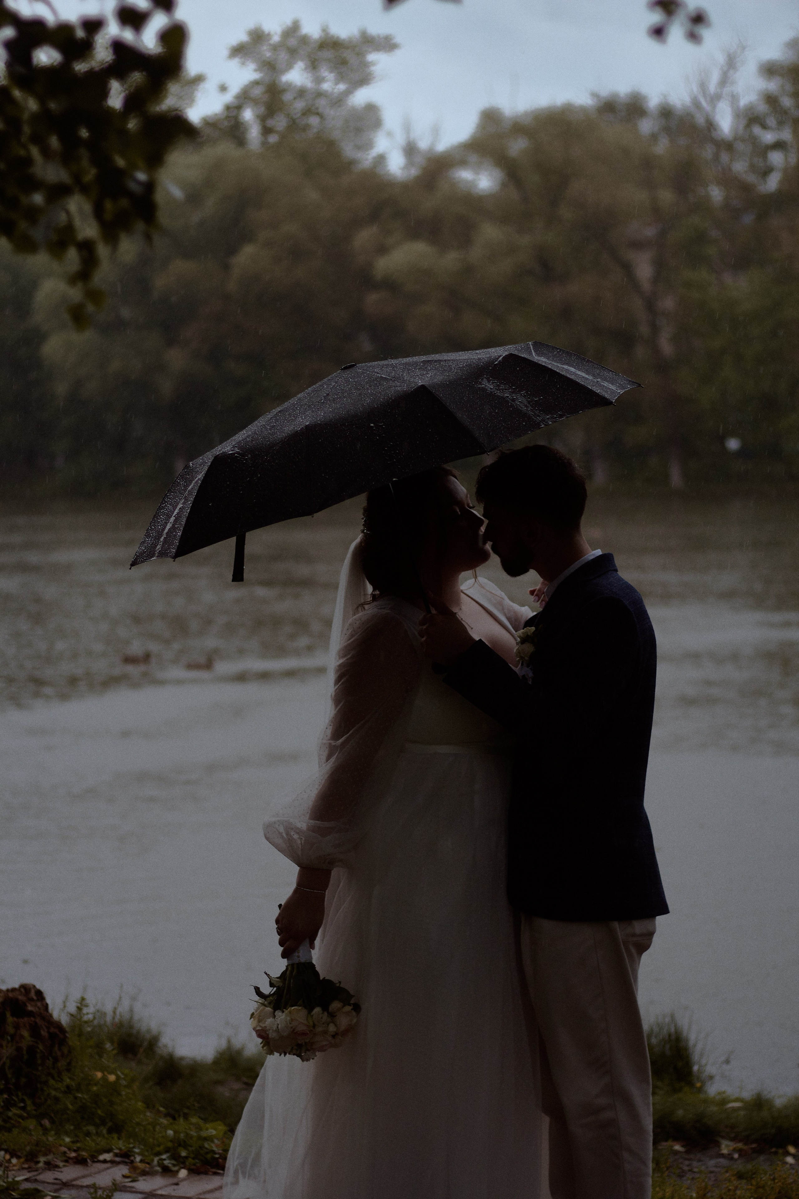 Виктория и Даниэль. Владимирский храм. Фотограф лавстори Москва/МО Приятелева Ангелина