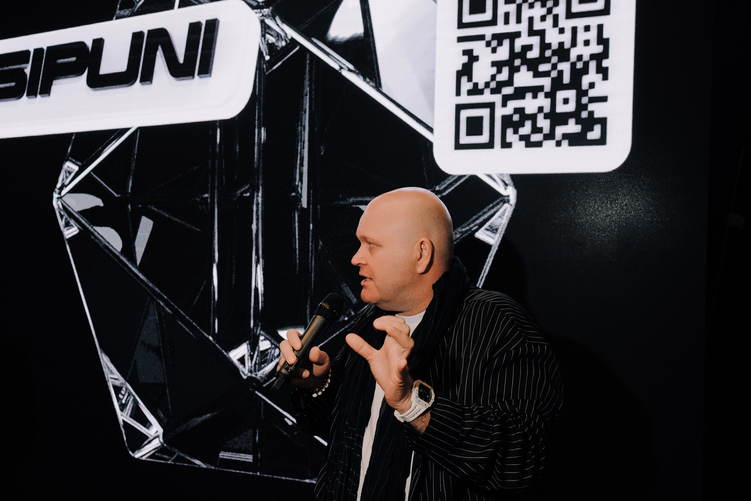 КОНФЕРЕНЦИЯ AMO CRM SIPUNI. Репортажный фотограф Зуев Роман г. Челябинск