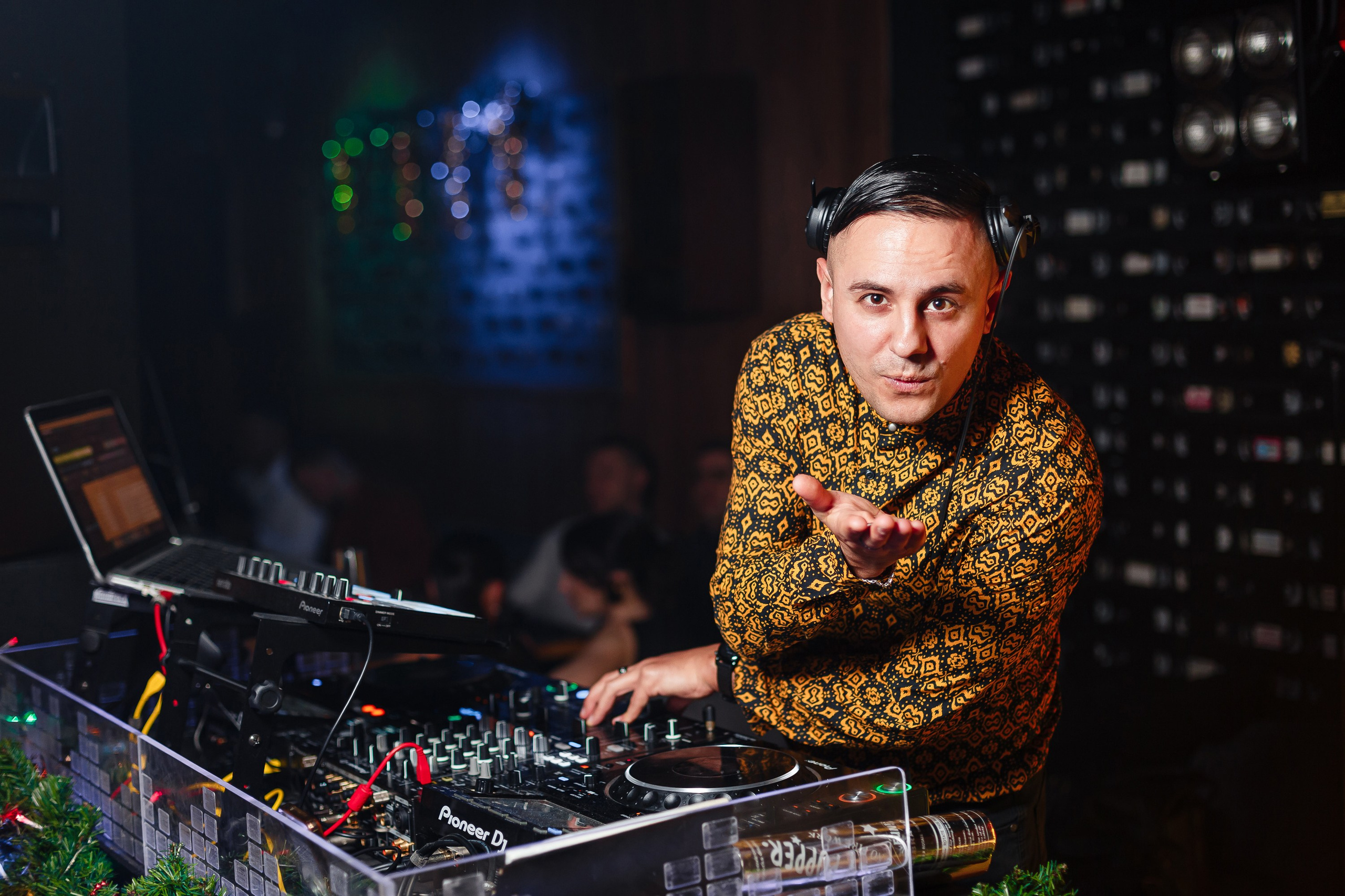 Новогодняя ночь_Santa Barbara_Симферополь_31.12.2024. Аминов Руслан | Фотограф