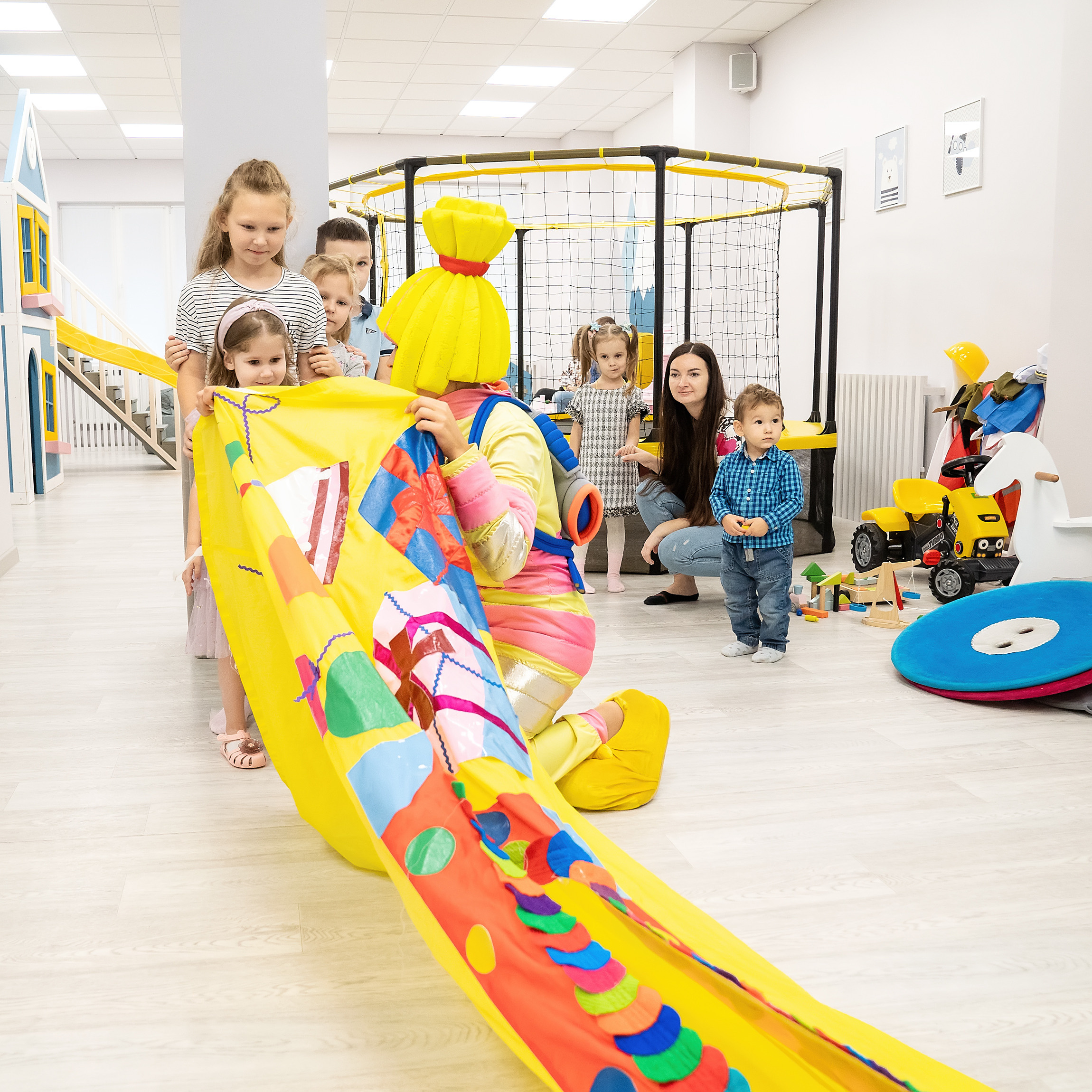 День рождения — праздник детства!. Главная