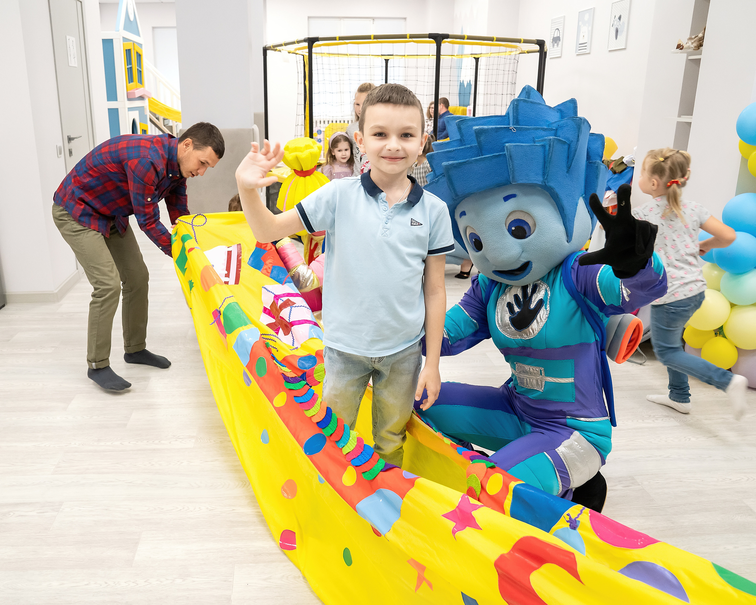 День рождения — праздник детства!. Главная