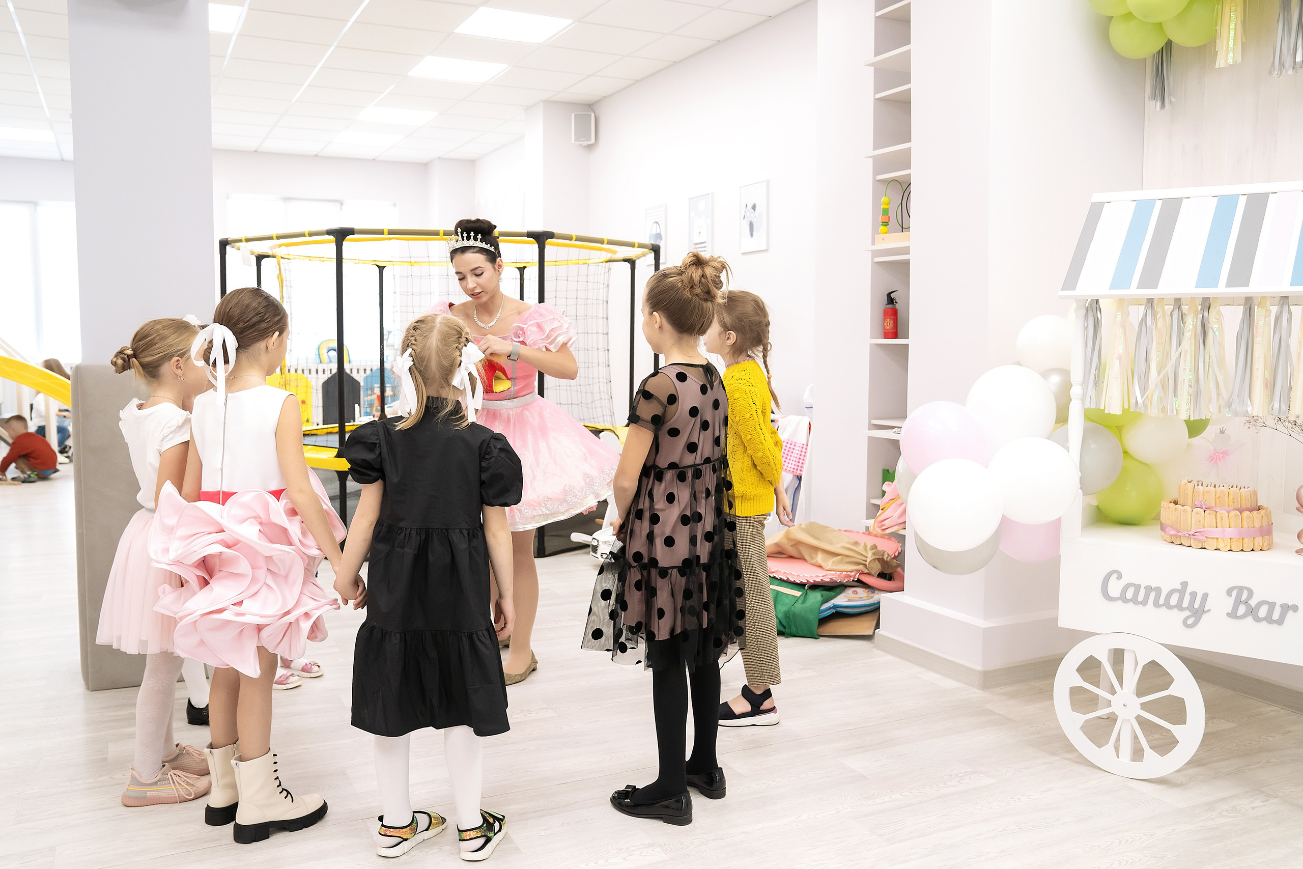 День рождения Елизаветы!. Главная