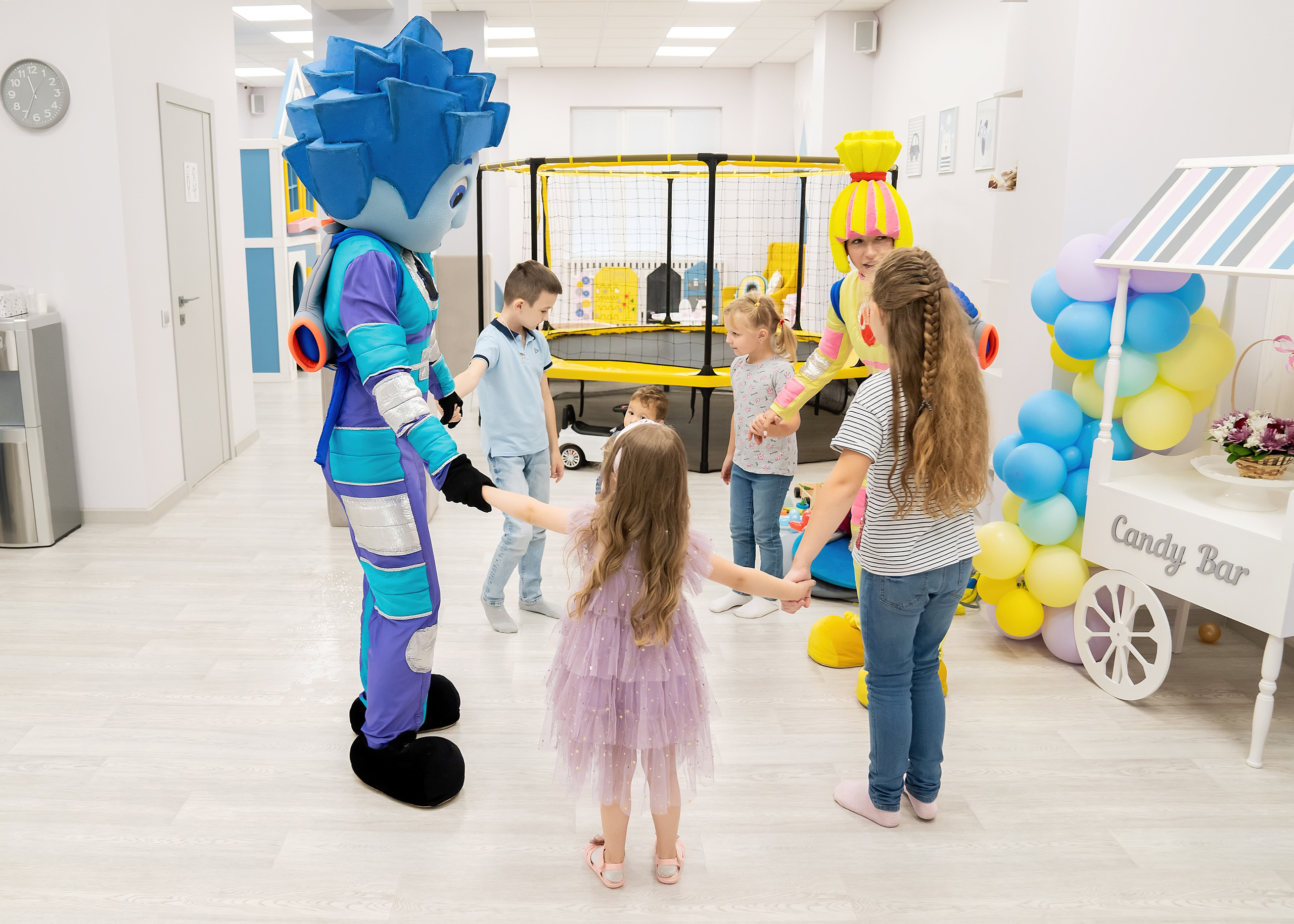 День рождения — праздник детства!. Главная