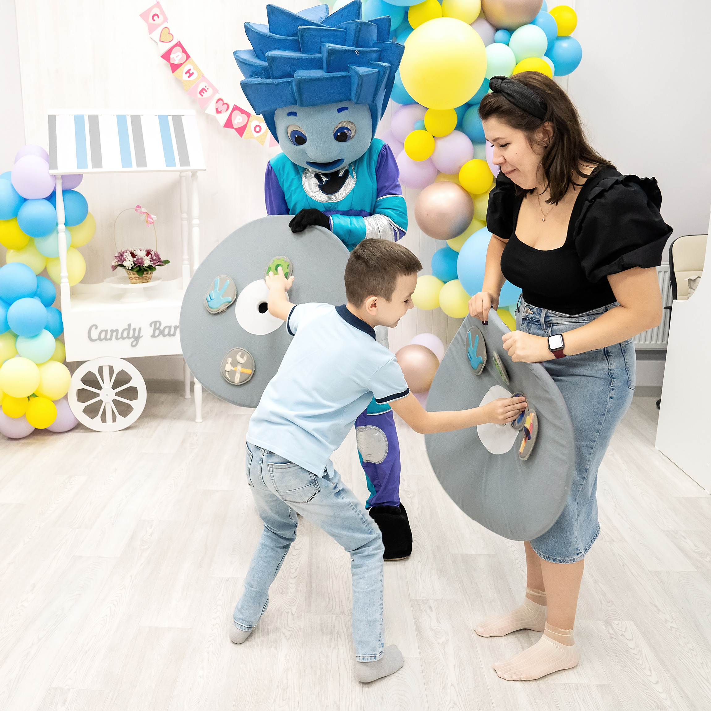 День рождения — праздник детства!. Главная