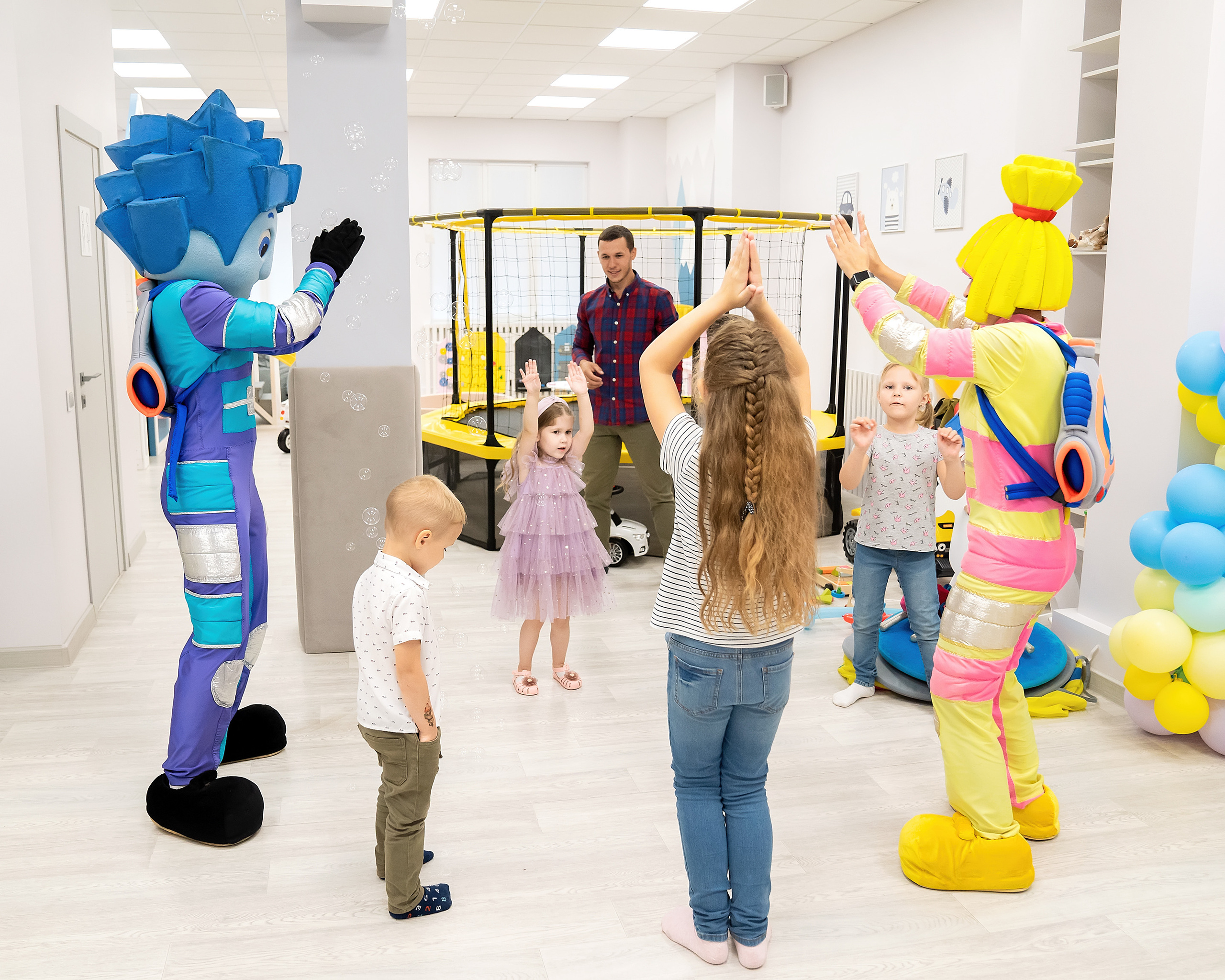 День рождения — праздник детства!. Главная