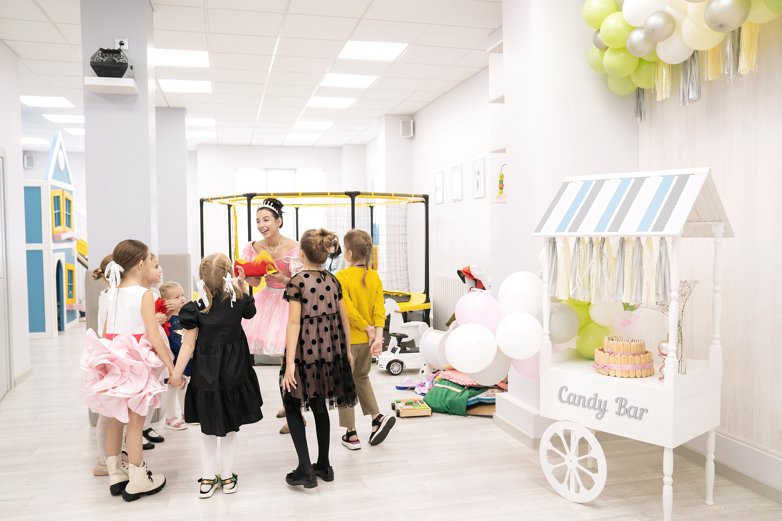 День рождения Елизаветы!. Главная