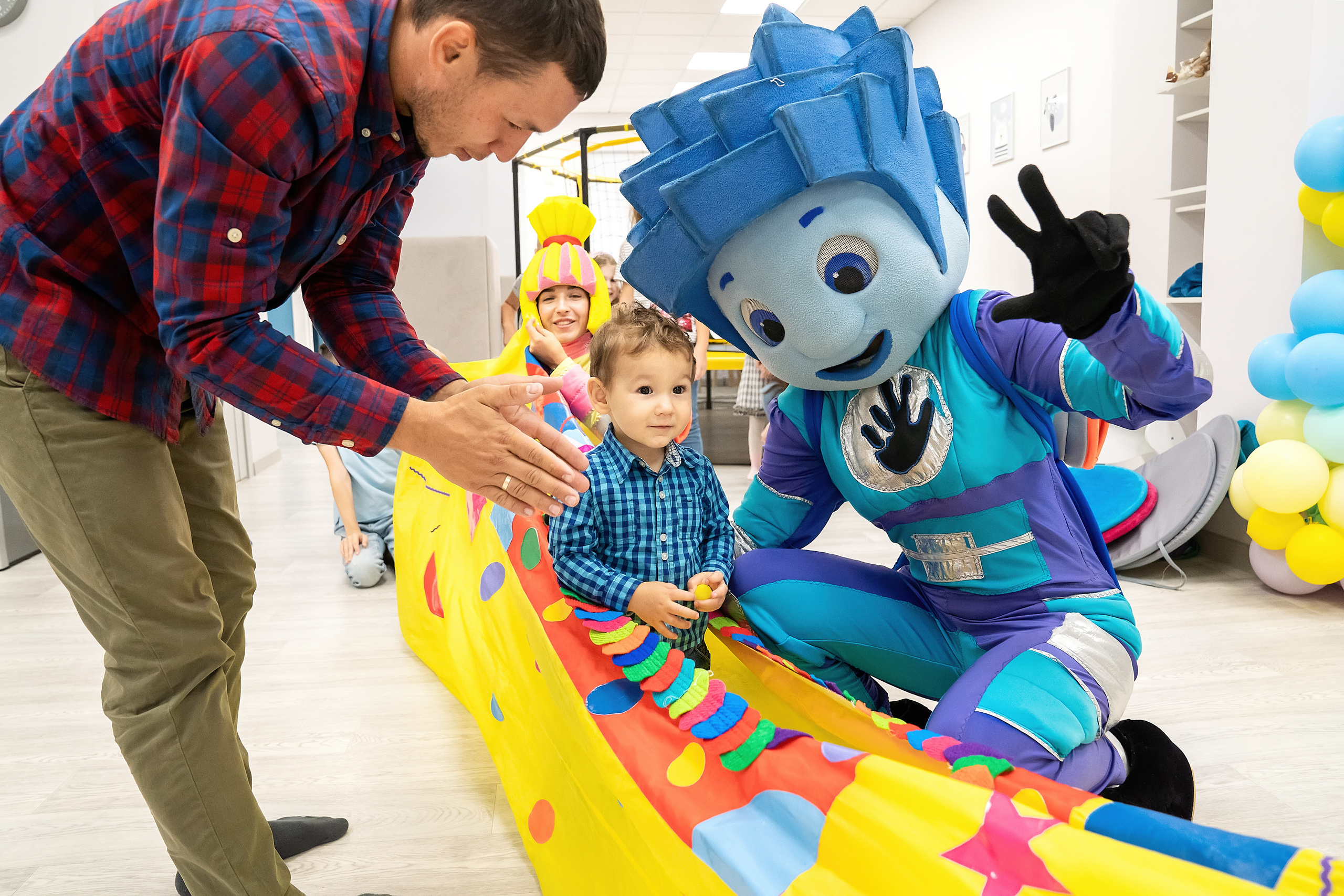 День рождения — праздник детства!. Главная