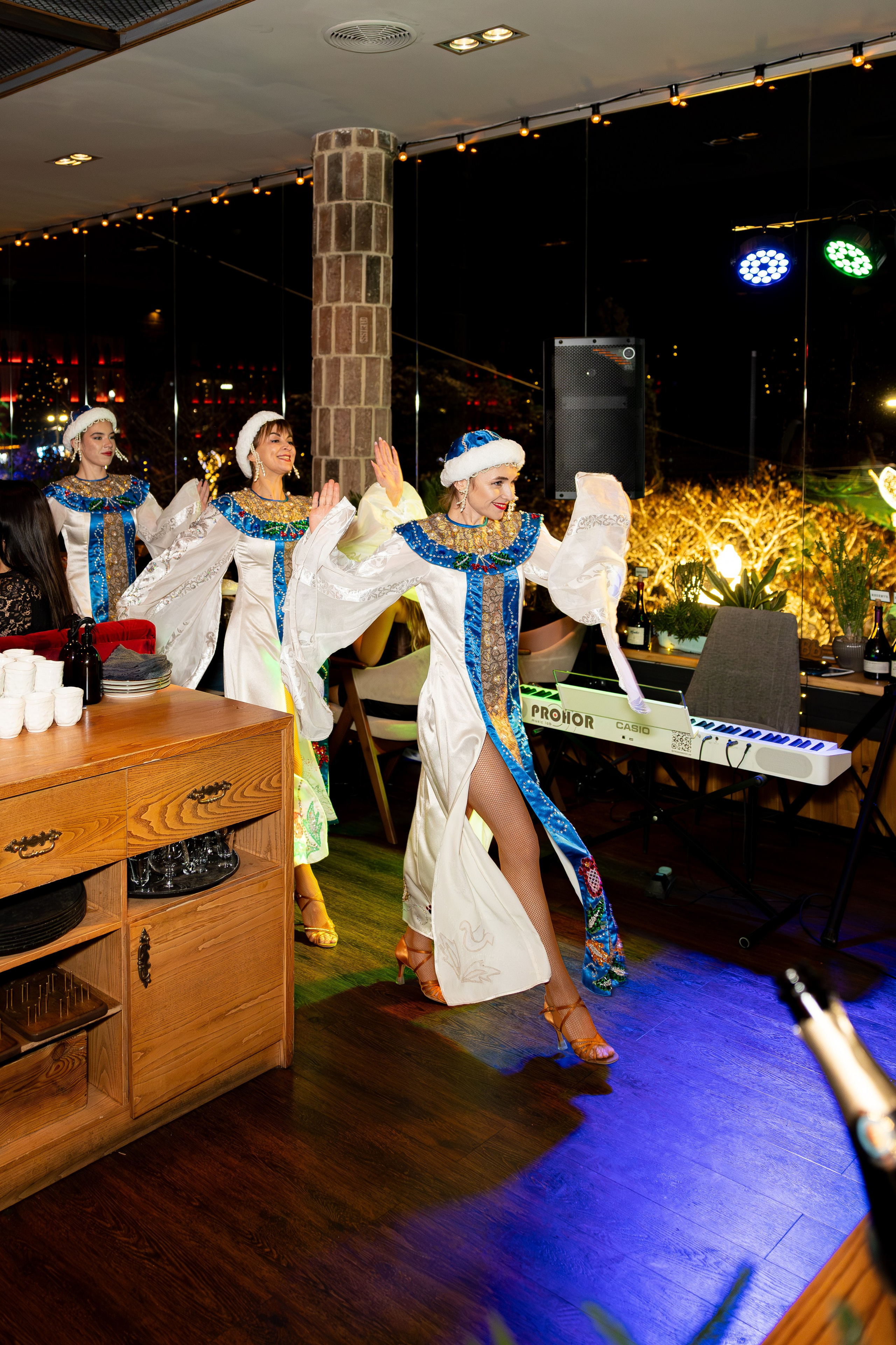 Новогодняя ночь 2026 в панорамном ресторане «Чайка». Дженбаз Павел — фотограф в Ялте