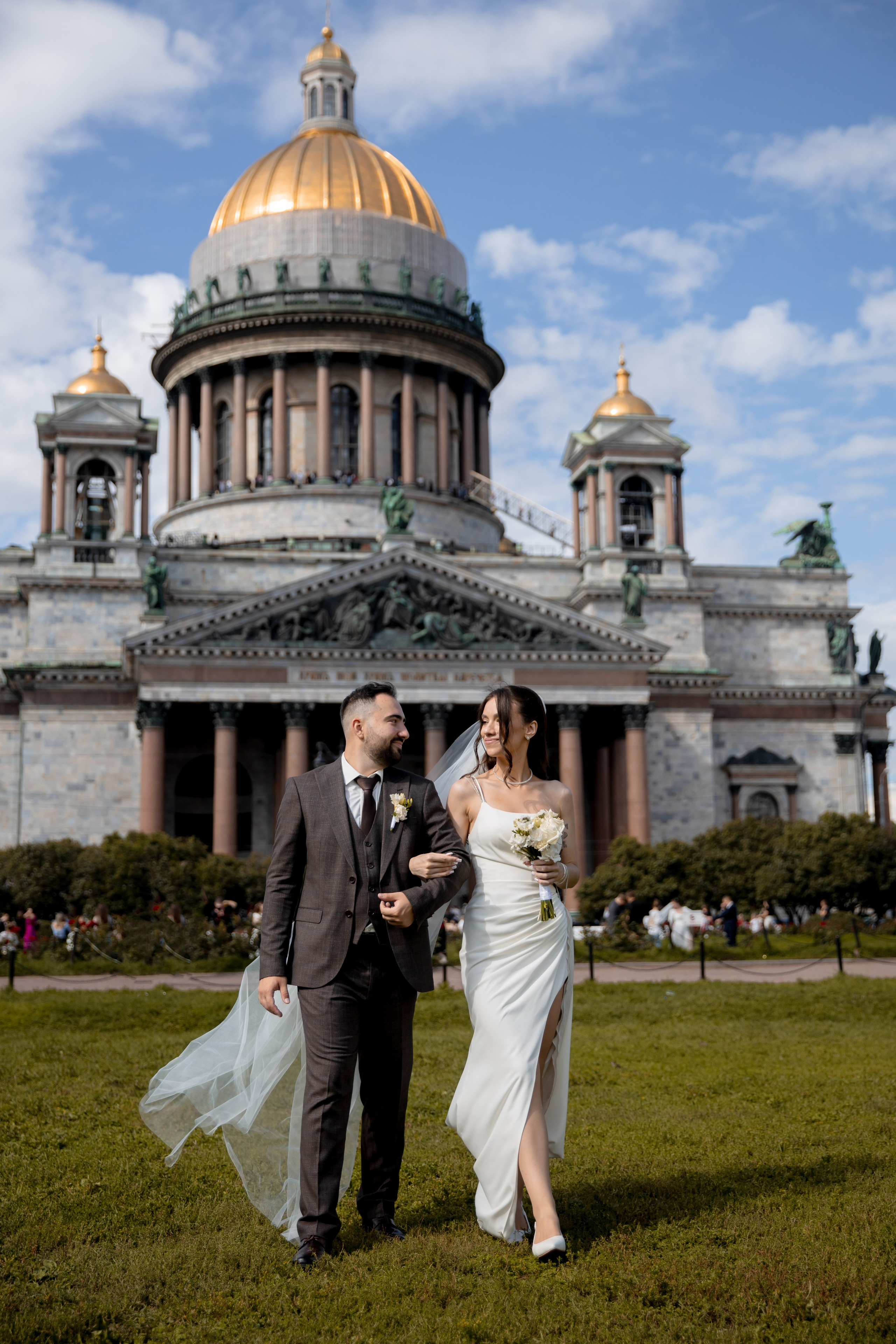 Анна и Александр / Прогулка + ЗАГС. Свадебный и семейный фотограф в Москве Диана Левченко
