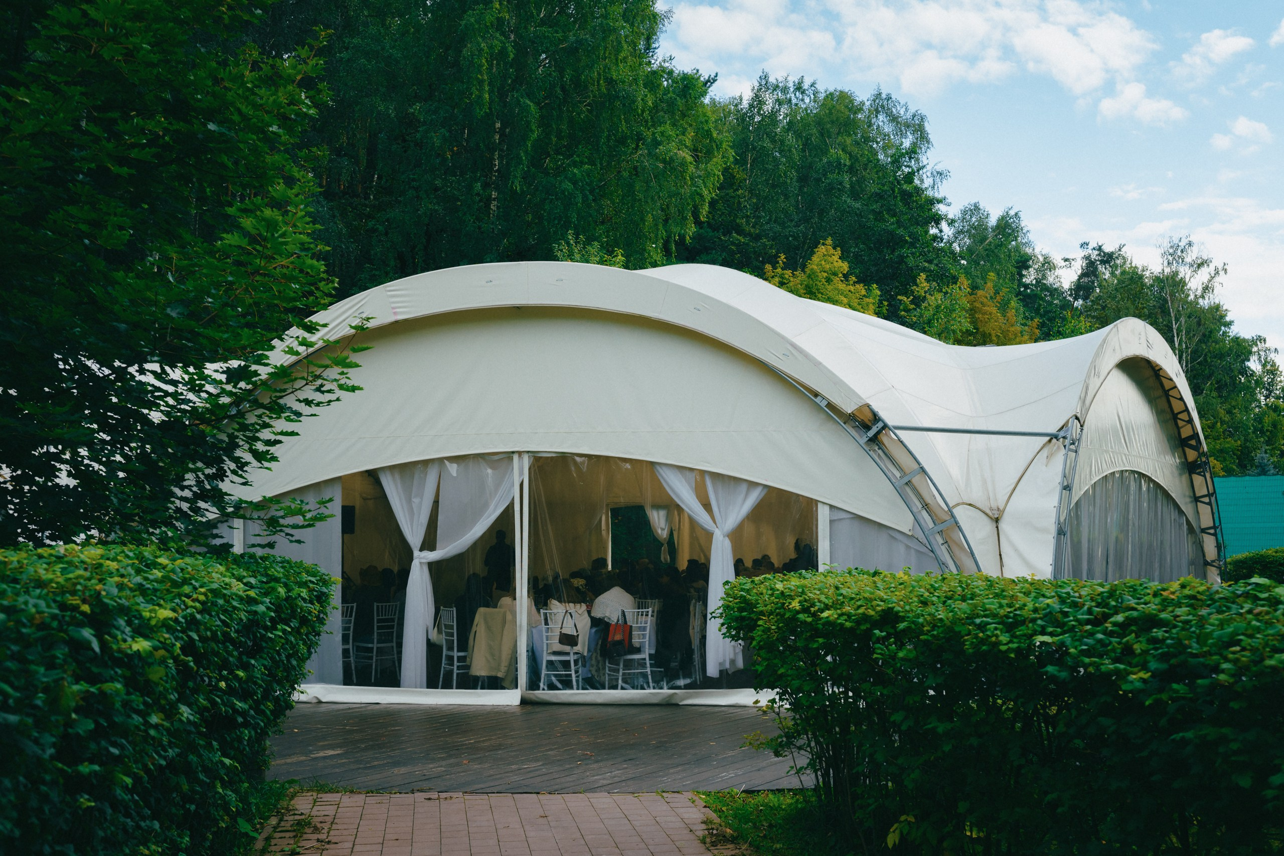 Корпоратив летом под открытым небом. Komonev