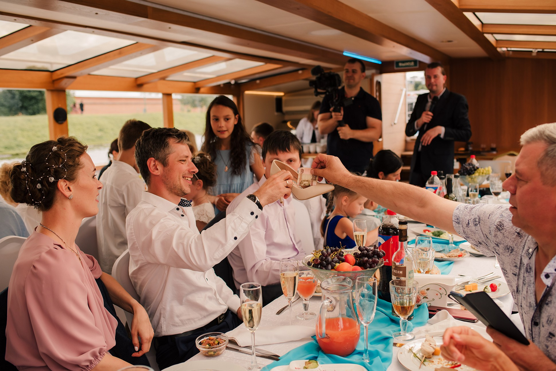 Юля и Андрей. Банкет на воде. Семейный и Свадебный фотограф. Санкт-Петербург. Пушкин