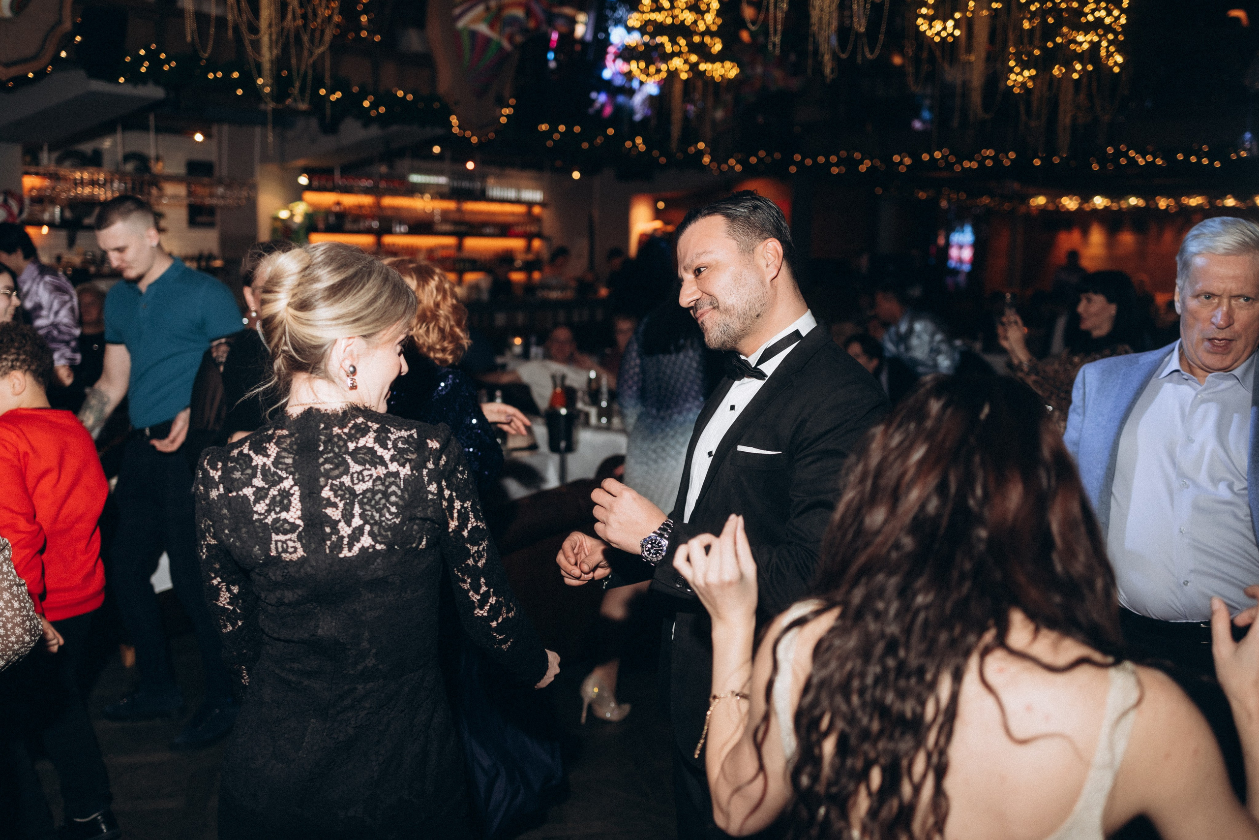 Новогодний корпоратив ресторан Рибай. Фотограф Артем Бросов в Санкт-Петербурге и Дубае