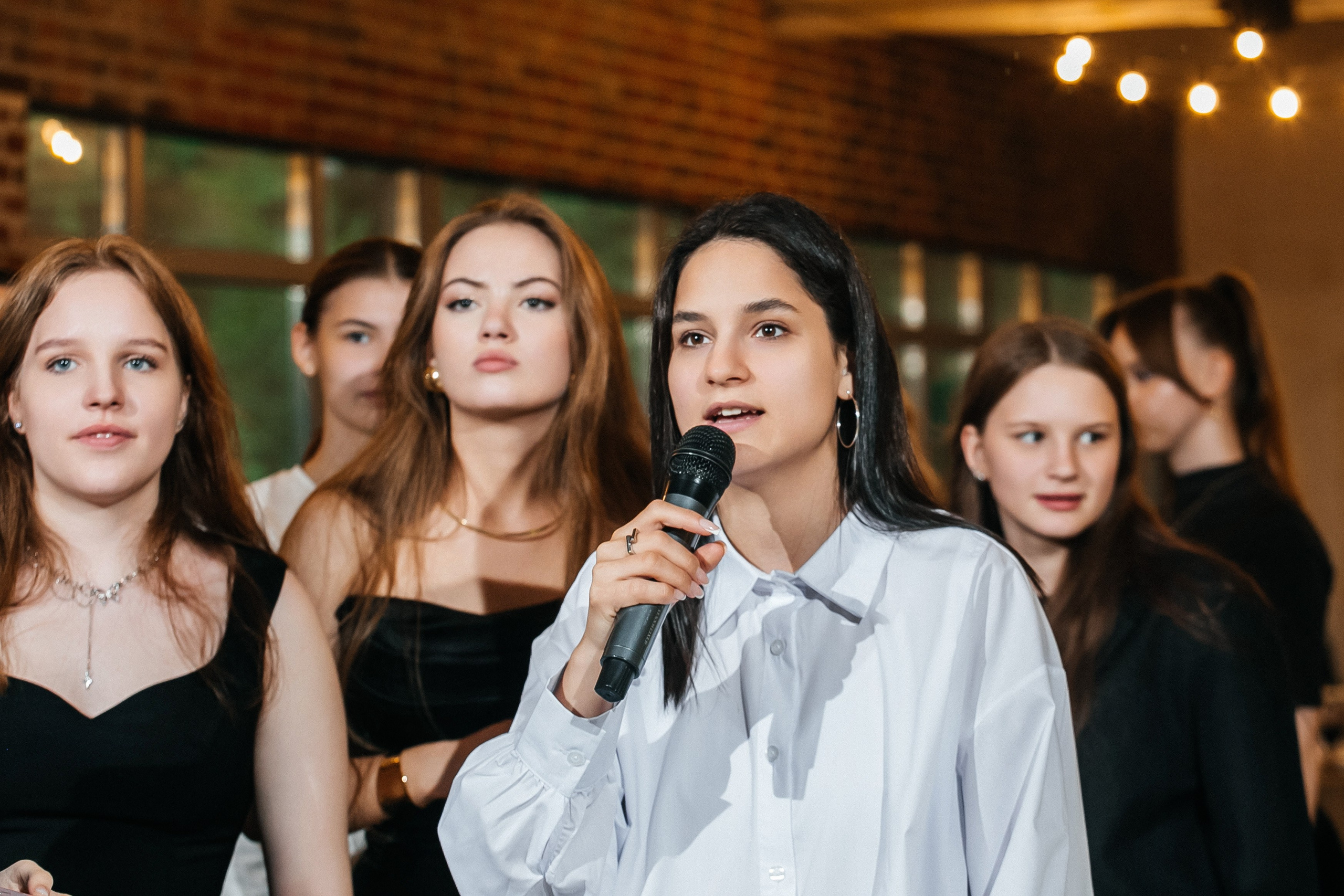 Выпускной 9 класс. Фотограф в Санкт-Петербурге Виктория Безверхая