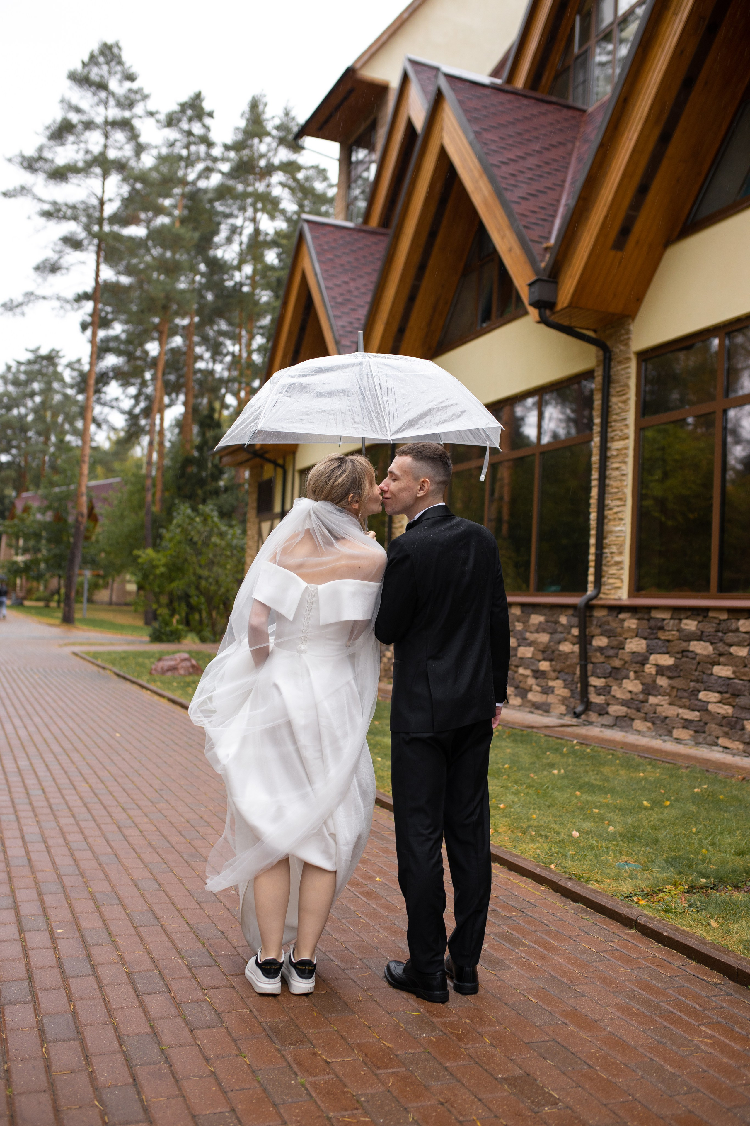 Свадебная фотосессия в отеле Ареал. Фотограф в Железнодорожном и Балашихе
