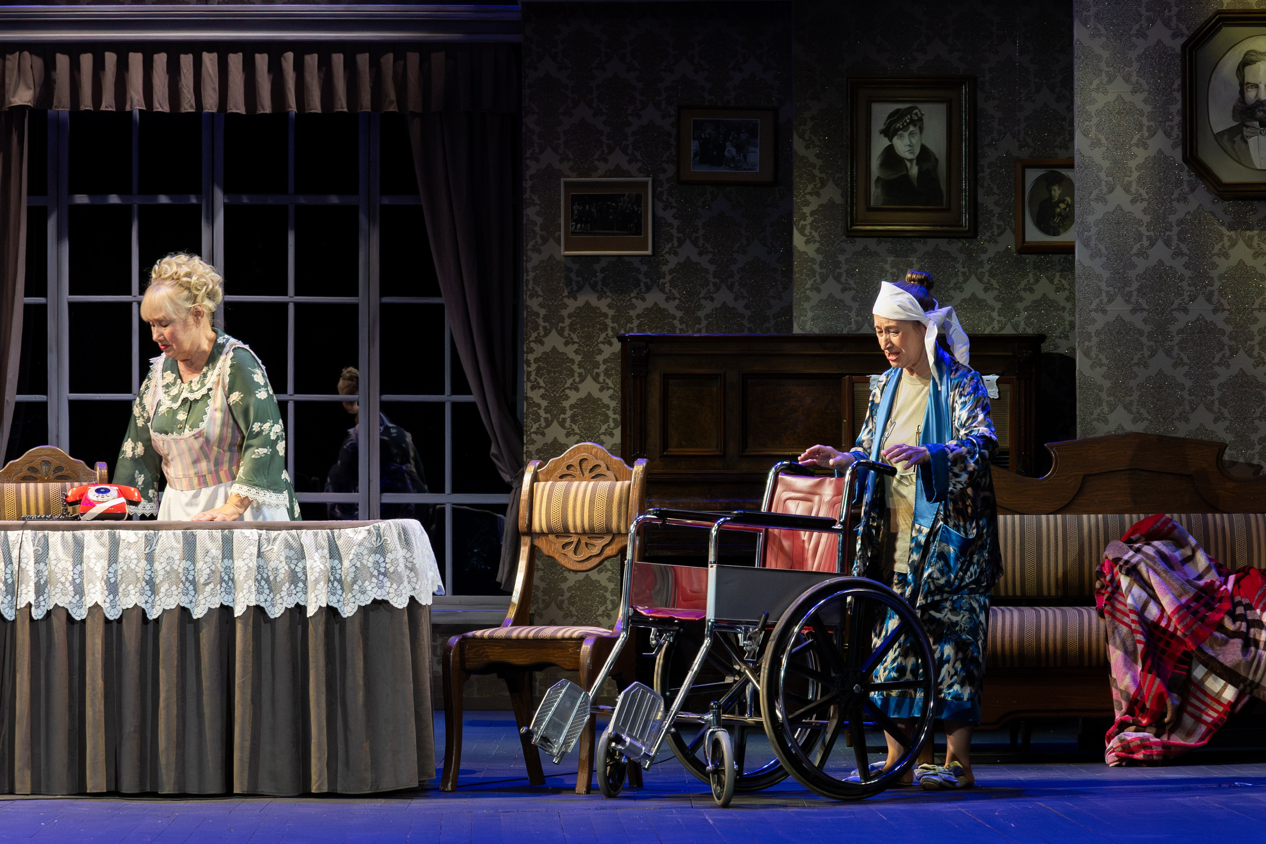 Театр Юного Зрителя «Отчаянные Тетки». Фотограф Марк Файзулин