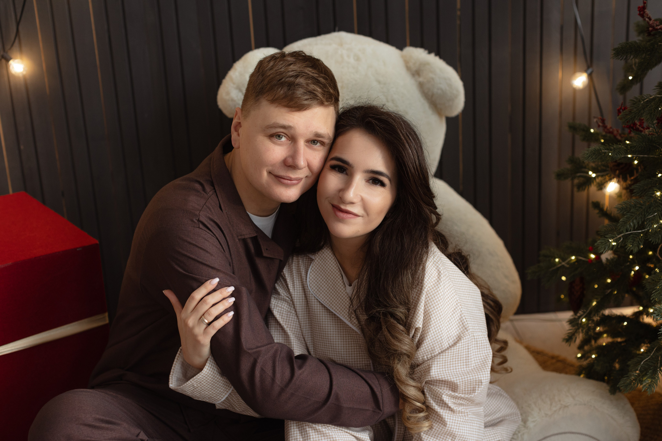 Новогодняя съемка в Историях (Большой зал). Фотограф беременности и новорожденных в Красноярске Вета Ланская