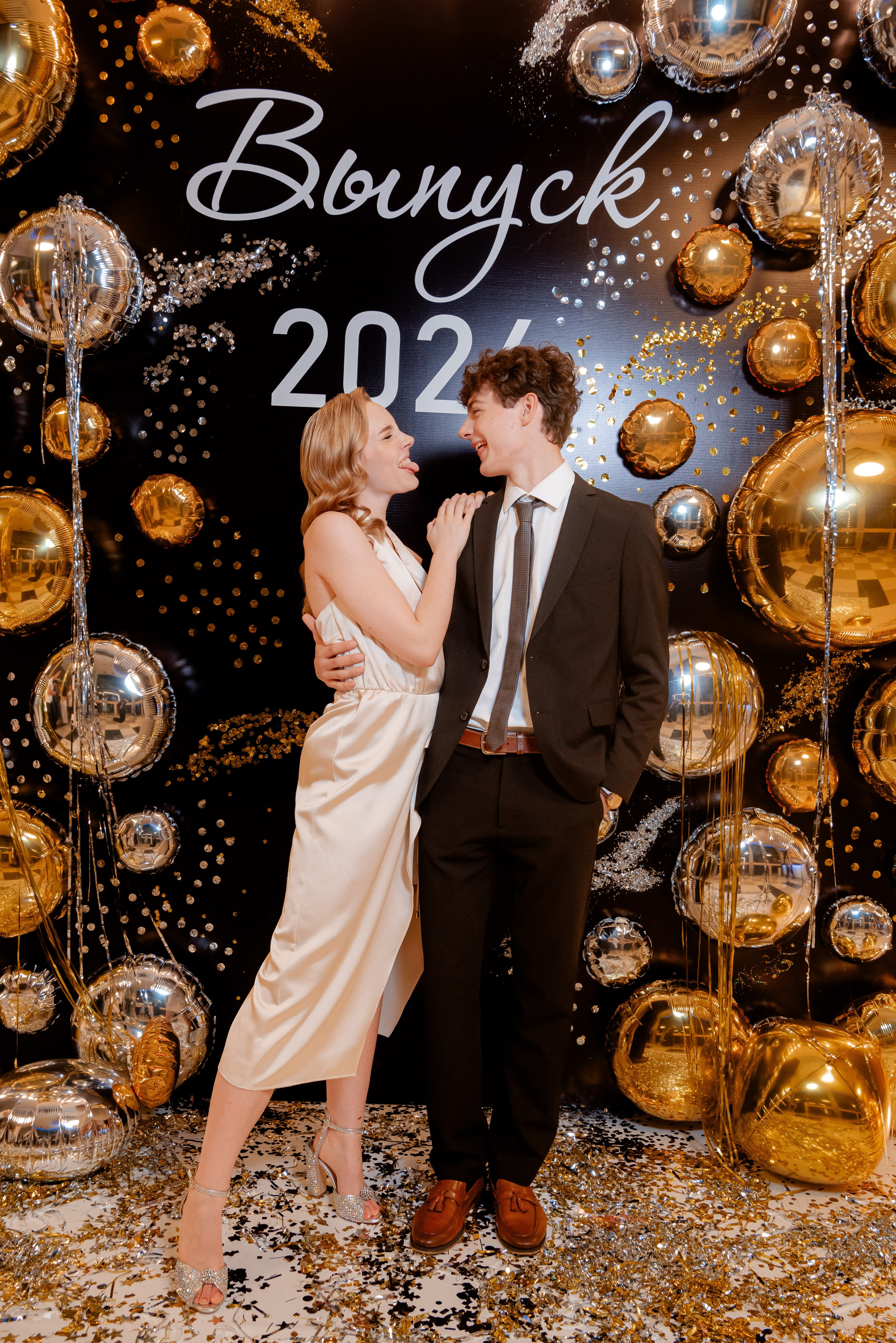 5 Лицей. Вручение и Банкет. Музкомедия и Сити Холл. Фотограф в Волгограде и Волжском Александр Горбань