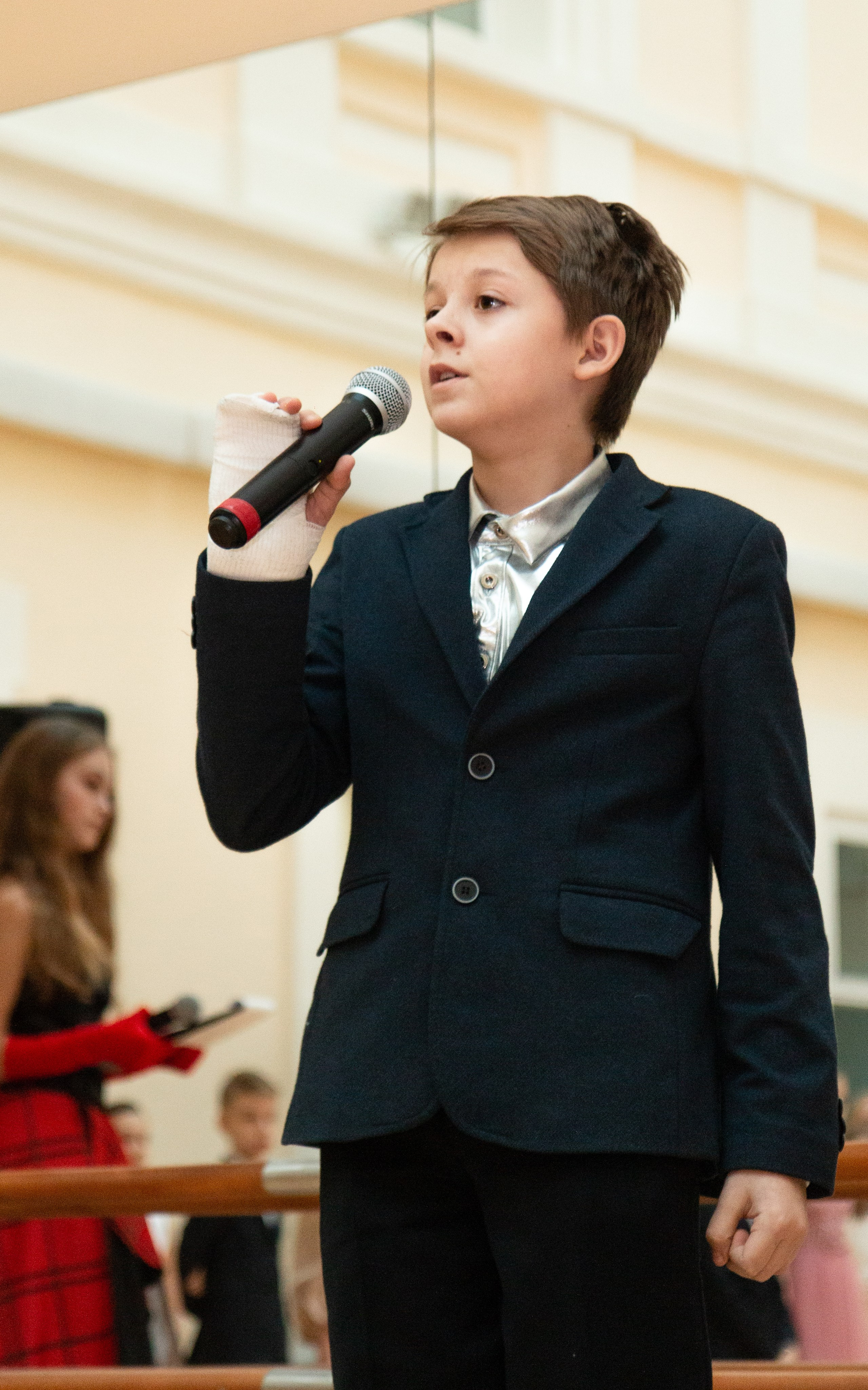 Съёмка в 9 гимназии города Екатеринбург. Предметный и репортажный фотограф Алексей Кротов