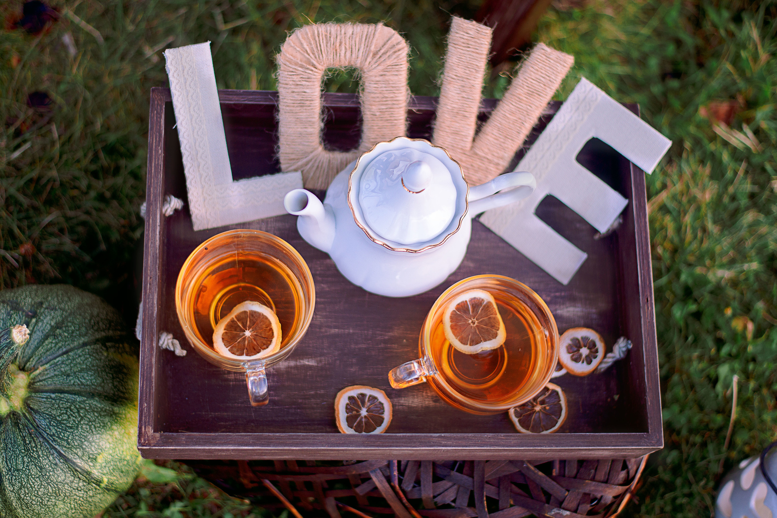 Свадебная фотосессия парке Коломенское. Семейный и свадебный фотограф Семенова Инна