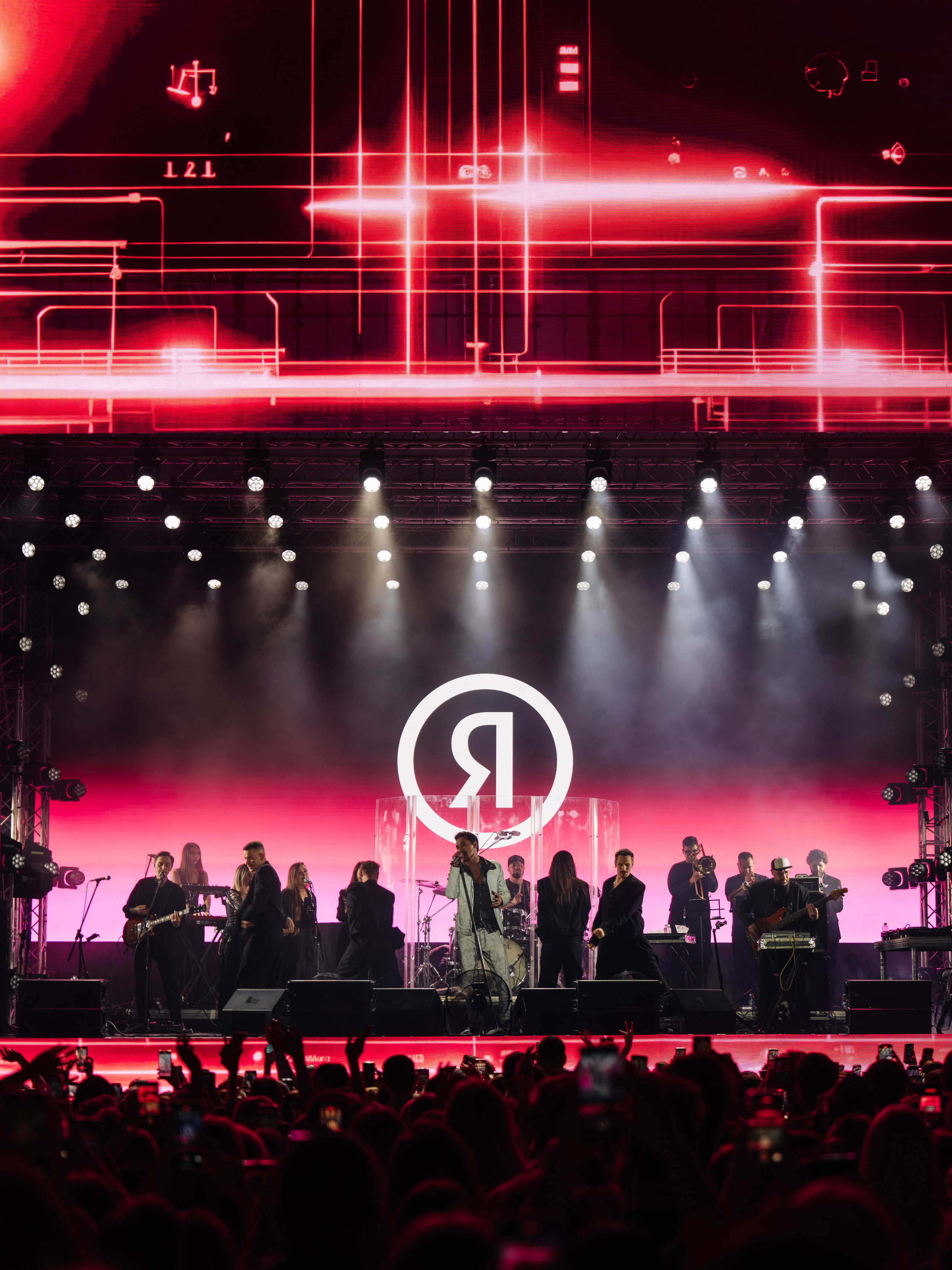 YANDEX ECOM STAGE, FORMATE. @tomrus: Рустам Шагиморданов — фотограф