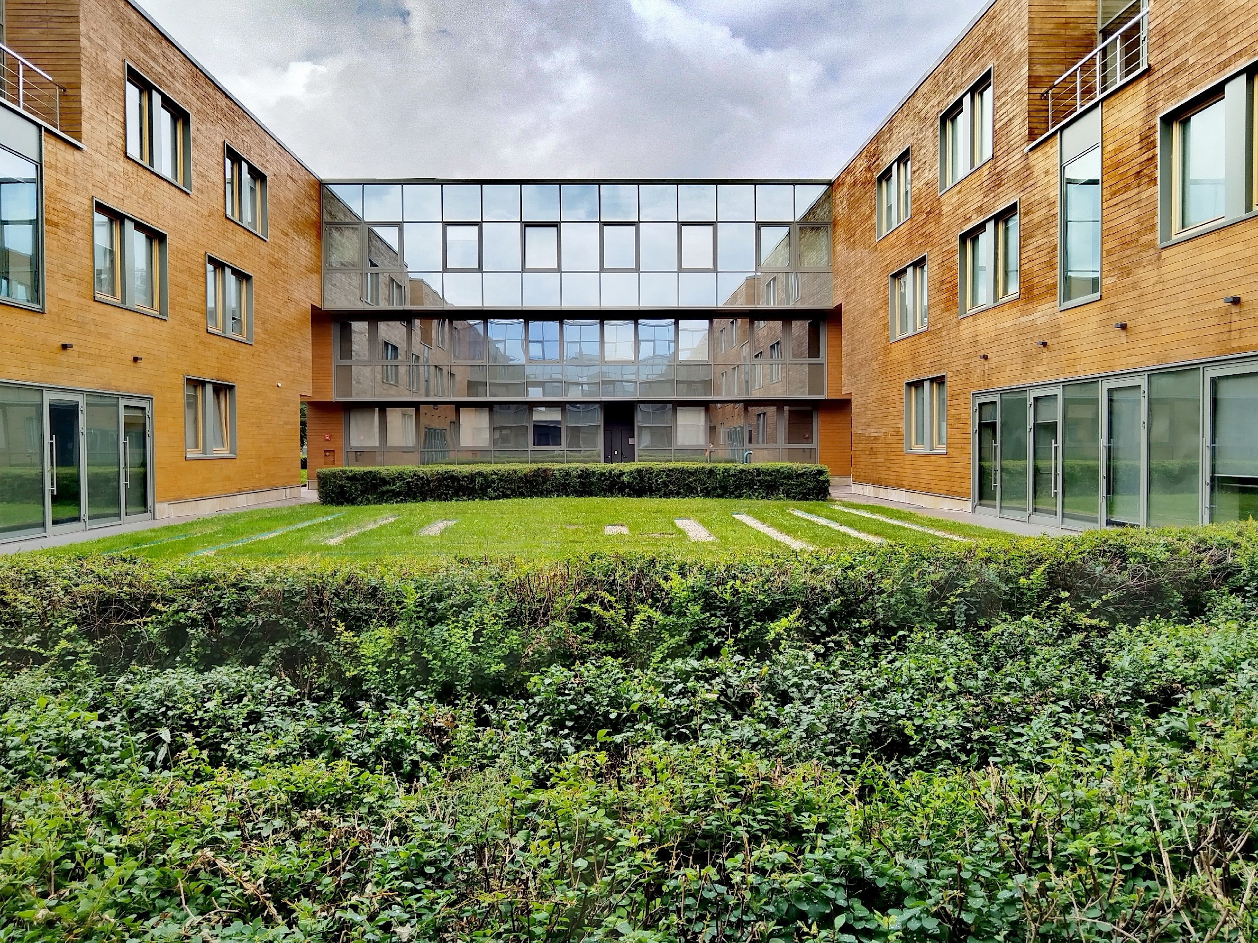 Экскурсия «по кампусу СПБГУ «Михайловская дача» (02.08.2025) Автор: Марина Чумакова