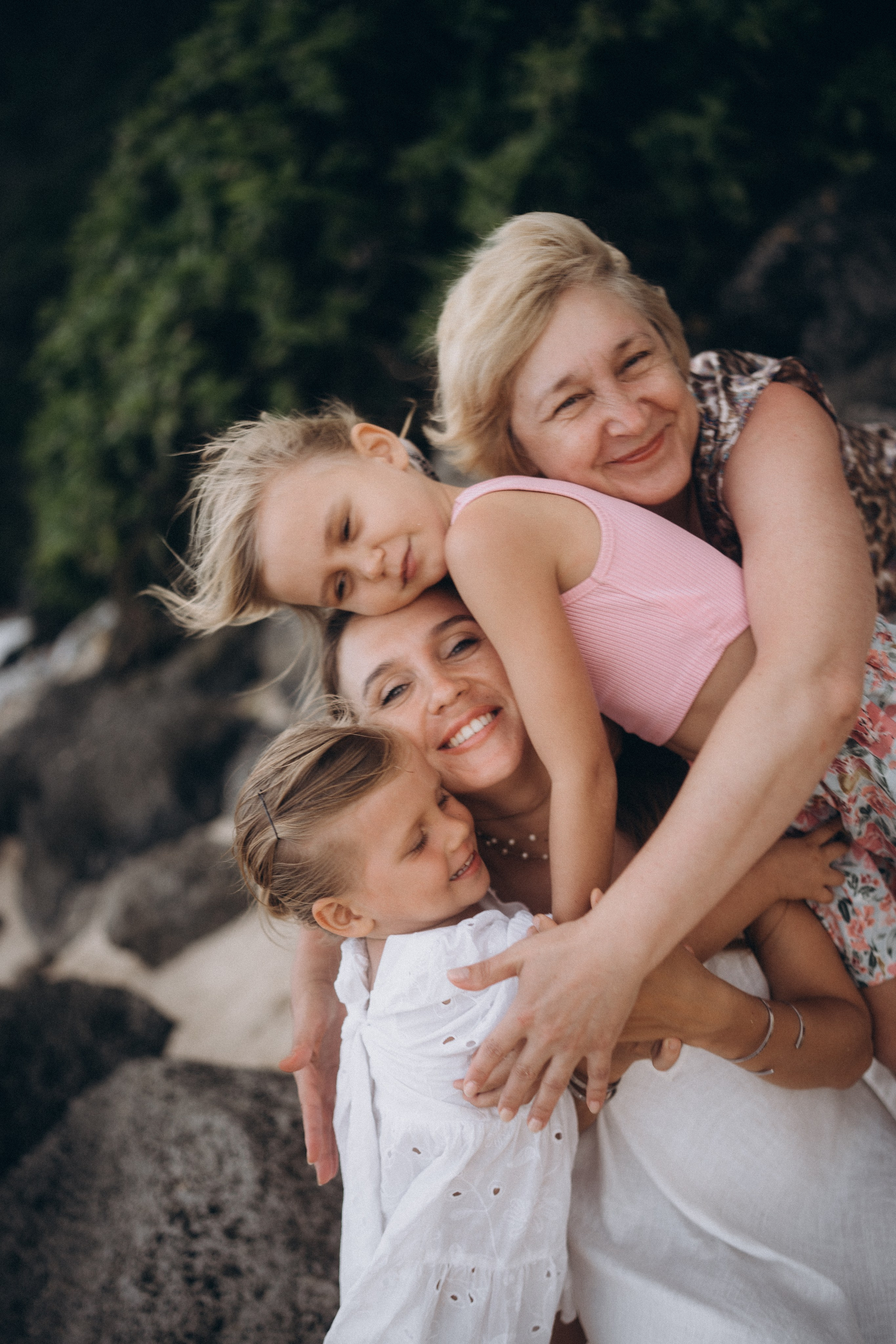 Настя, Ирина, Вика и Луна. Ольга Антипова — фотограф