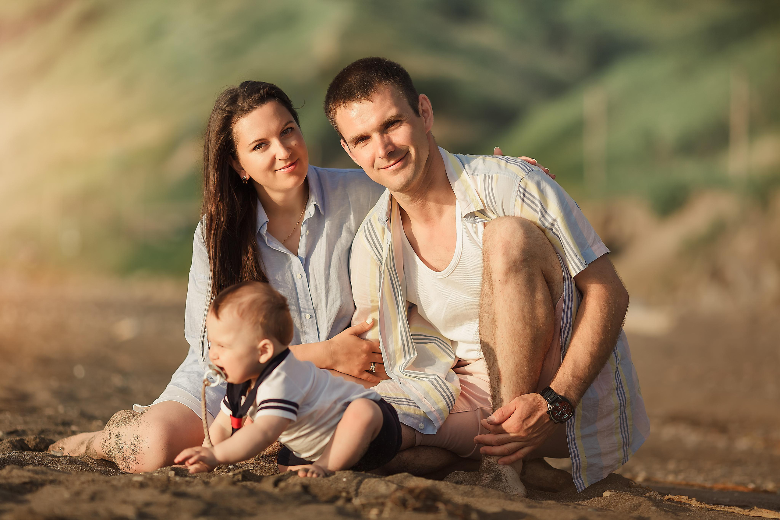 Семейная фотосессия на море. Виталий, Юлия и Костя. Детский, семейный фотограф в Южно-Сахалинске, Невельске и Холмске