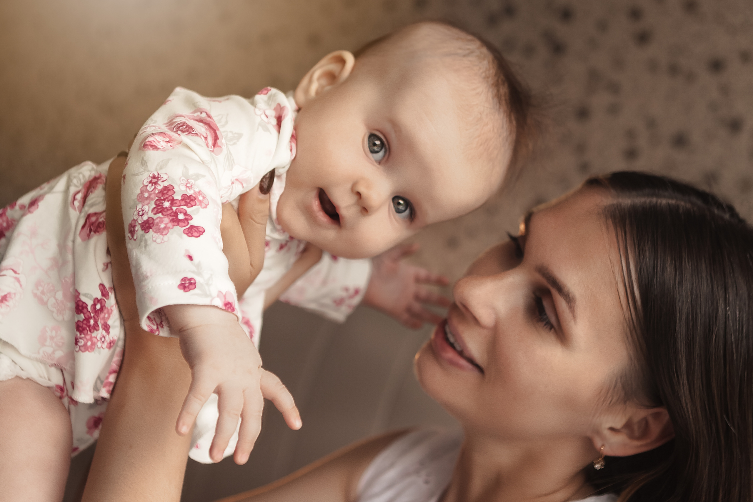Домашняя семейная фотосессия на Сахалине. Детский, семейный фотограф в Южно-Сахалинске, Невельске и Холмске
