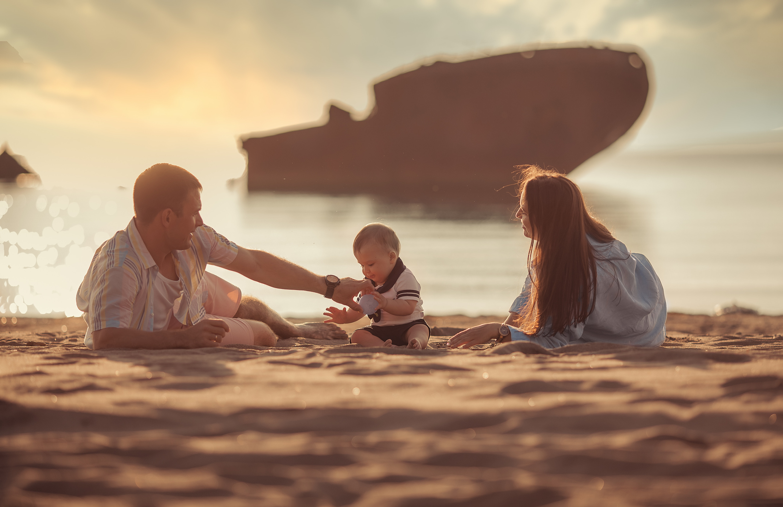 Семейная фотосессия на море. Виталий, Юлия и Костя. Детский, семейный фотограф в Южно-Сахалинске, Невельске и Холмске