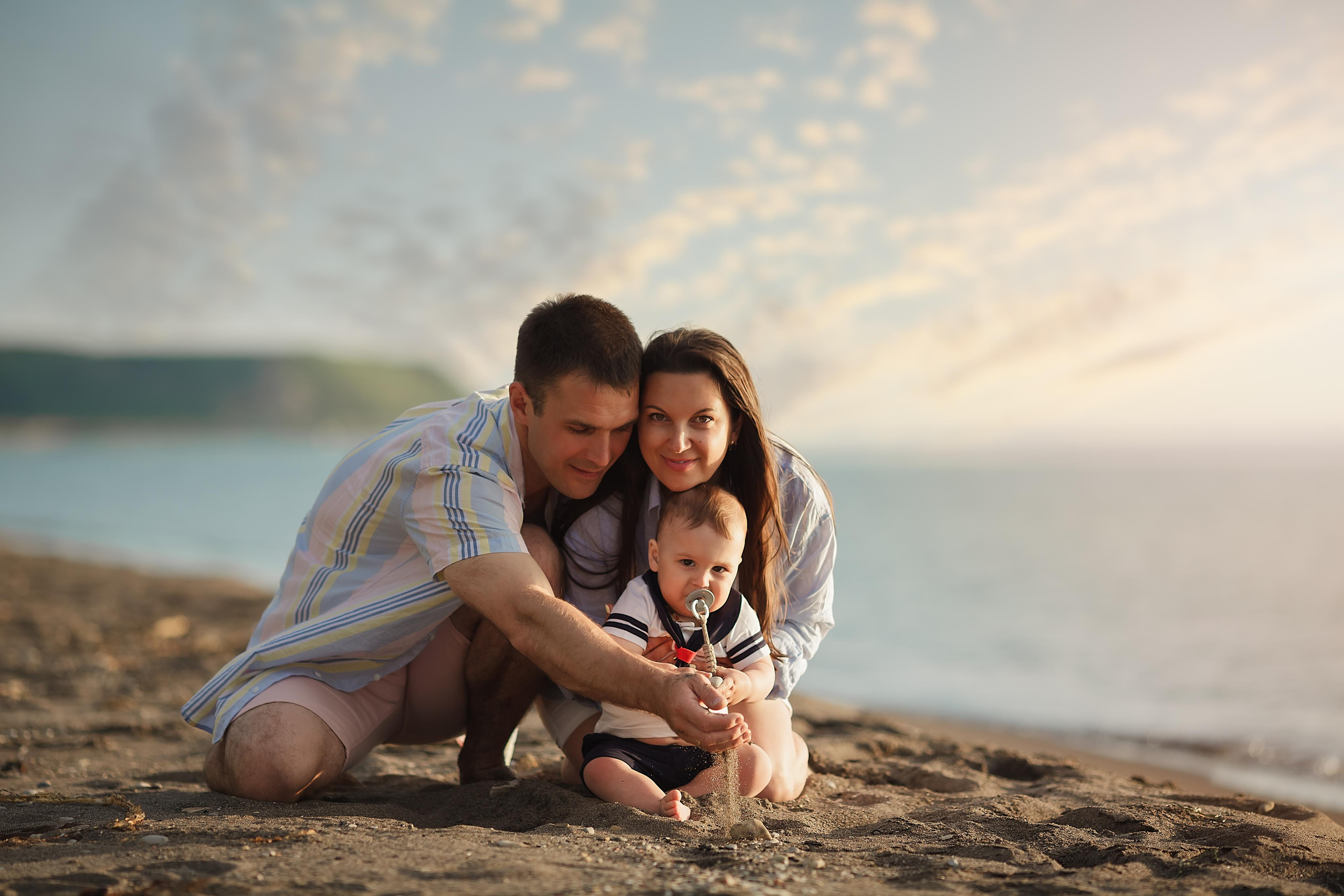 Семейная фотосессия на море. Виталий, Юлия и Костя. Детский, семейный фотограф в Южно-Сахалинске, Невельске и Холмске