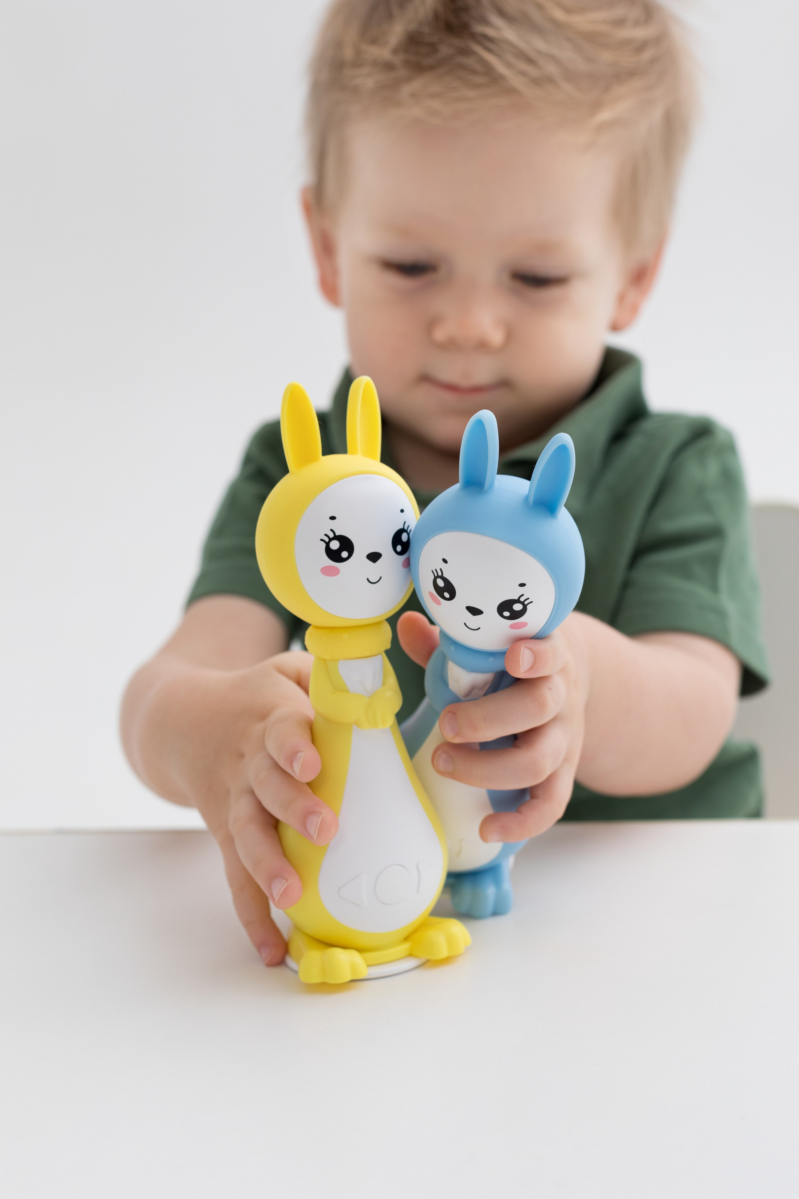 Съемка для детского бренда berttoys. Детский и контент фотограф Надя Волкова Санкт-Петербург